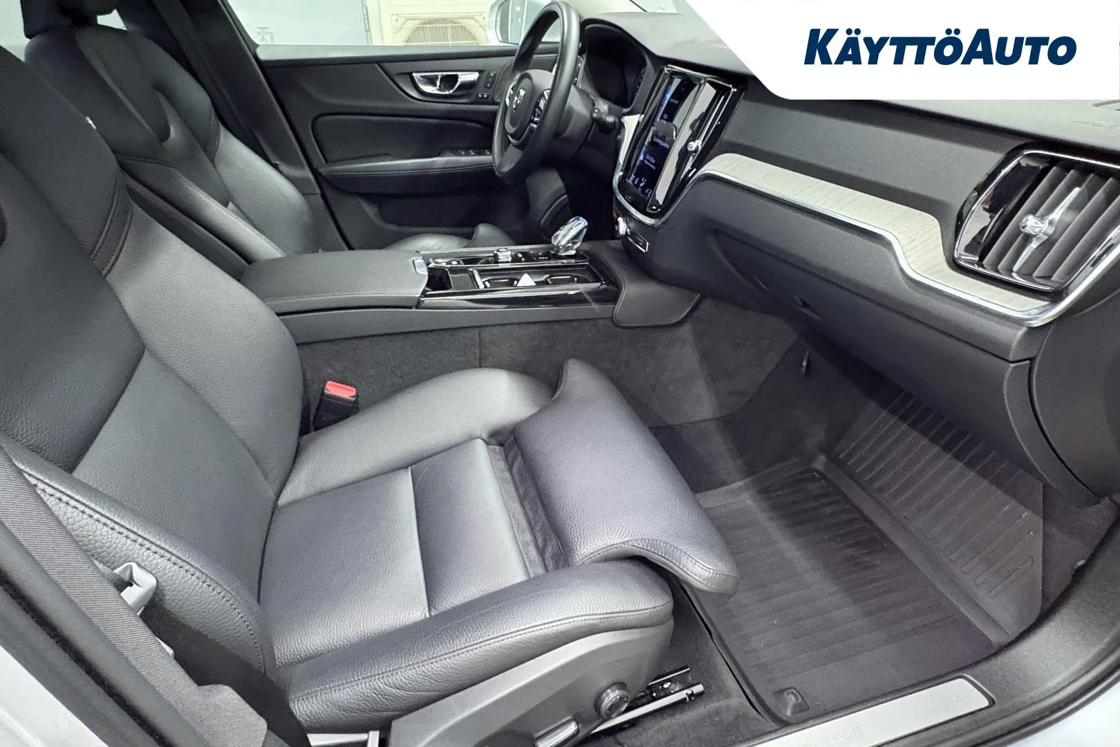 VOLVO V60 KUK-778 carousel image