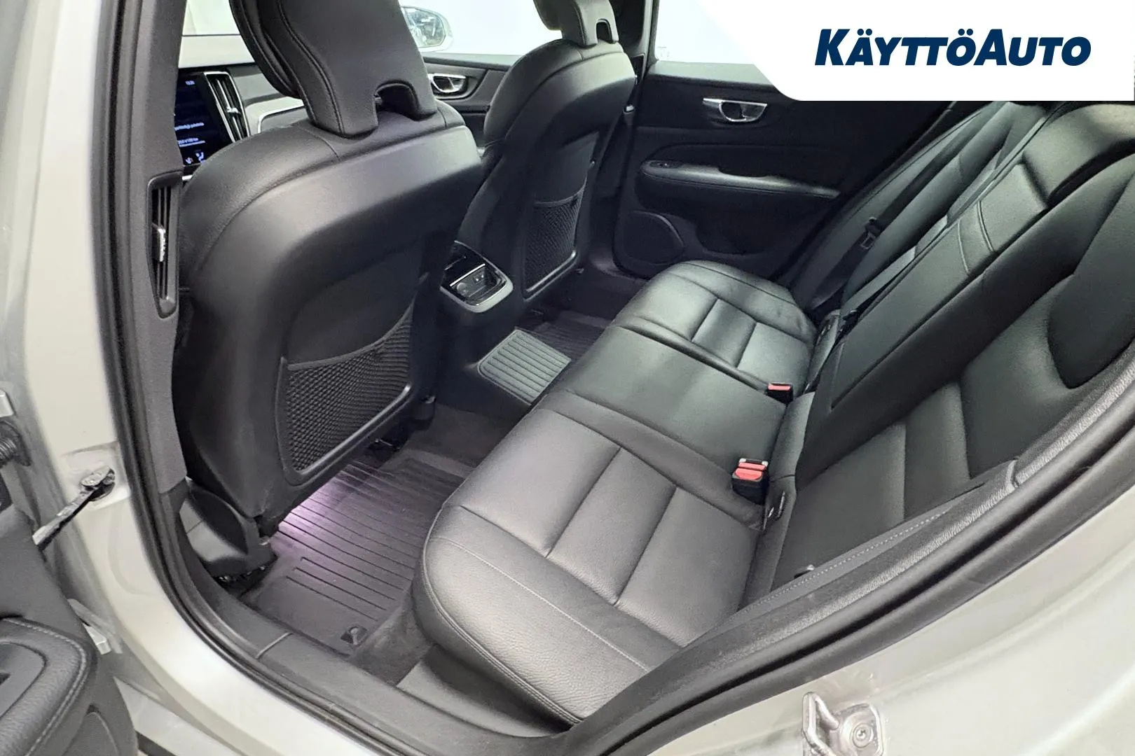 VOLVO V60 KUK-778 carousel image