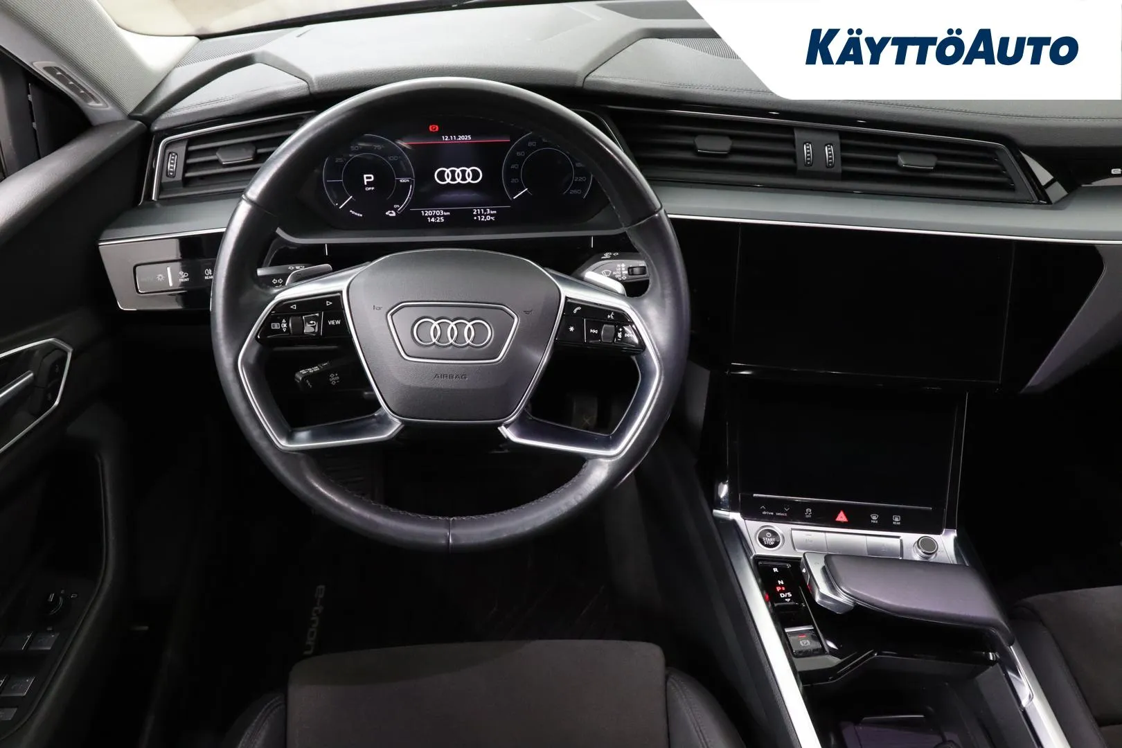 AUDI e-tron KTV-335 carousel image