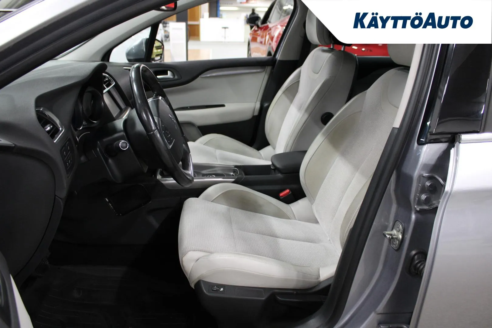 CITROEN C4 BTS-594 carousel image