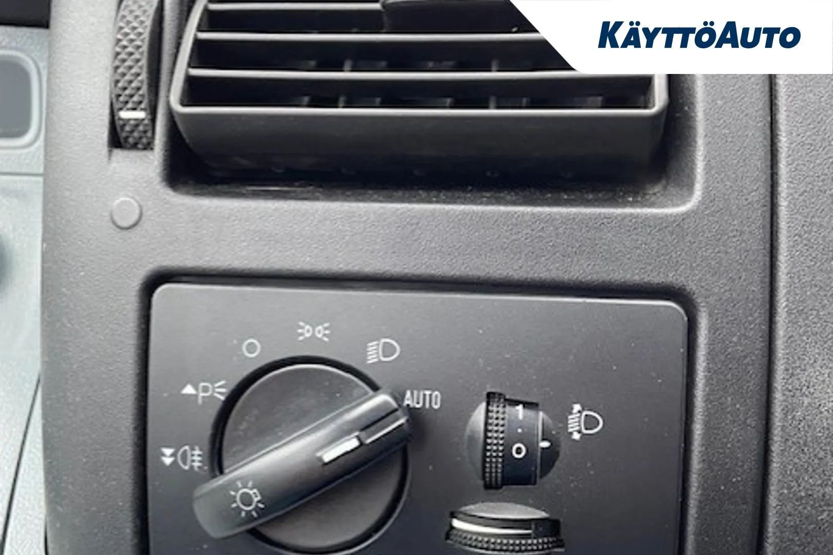 Ford Transit COU-864 carousel image