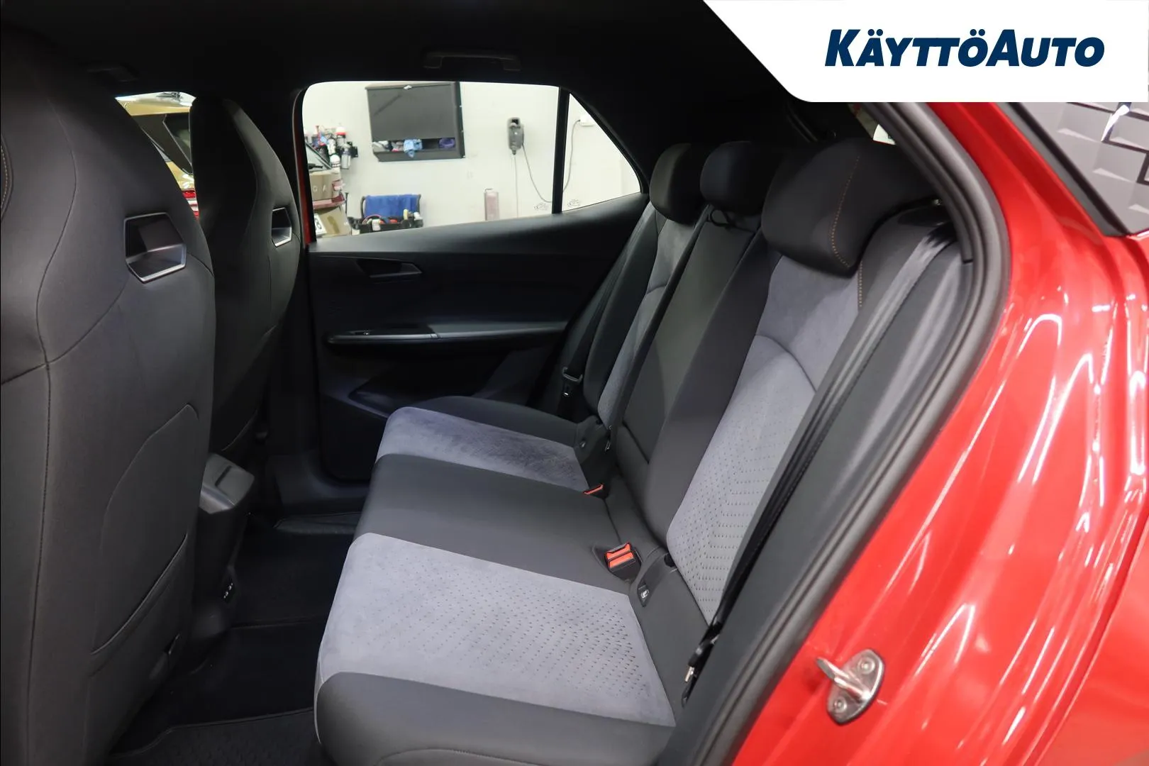 CUPRA Born SPJ-312 carousel image