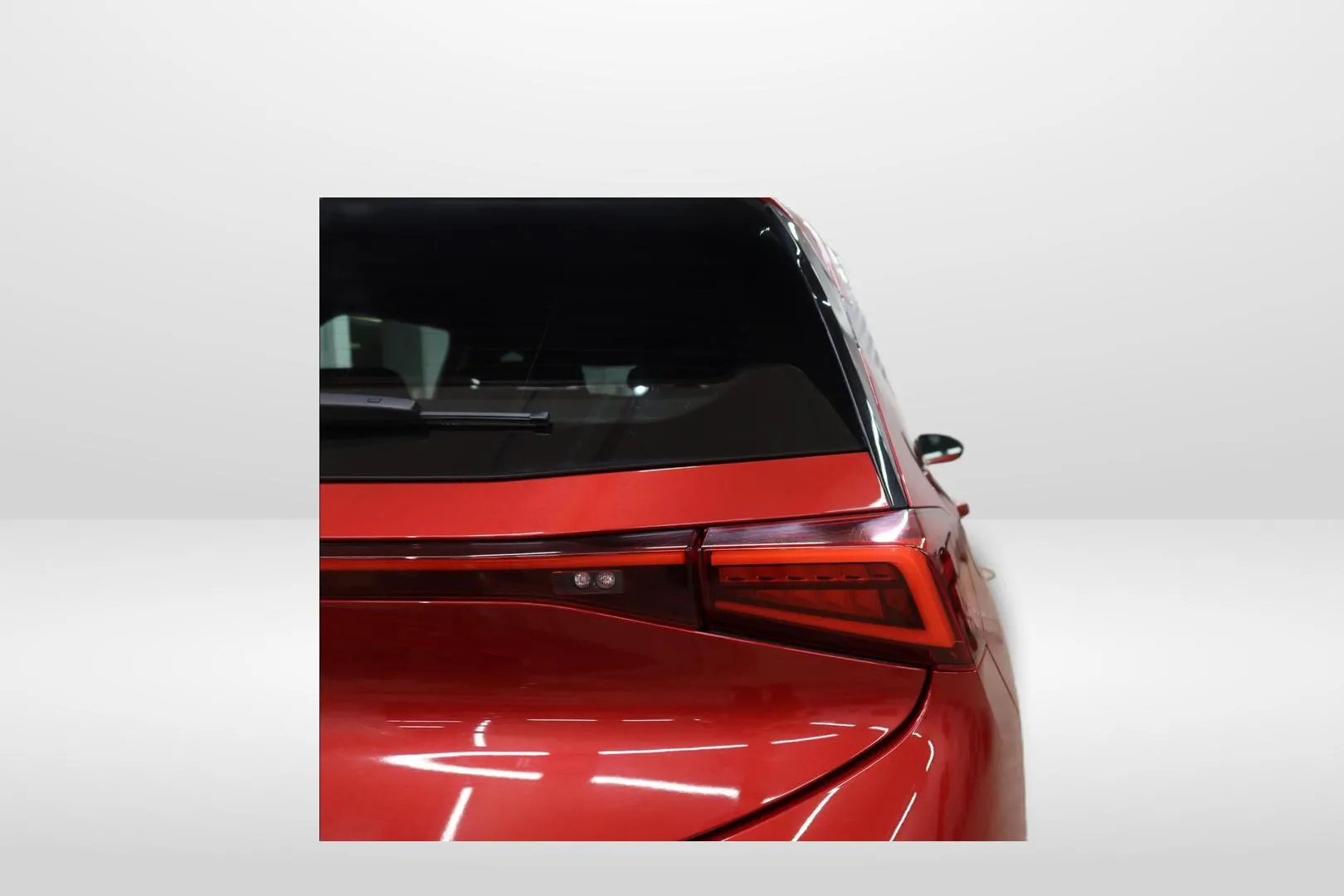 CUPRA Born SPJ-312 carousel image