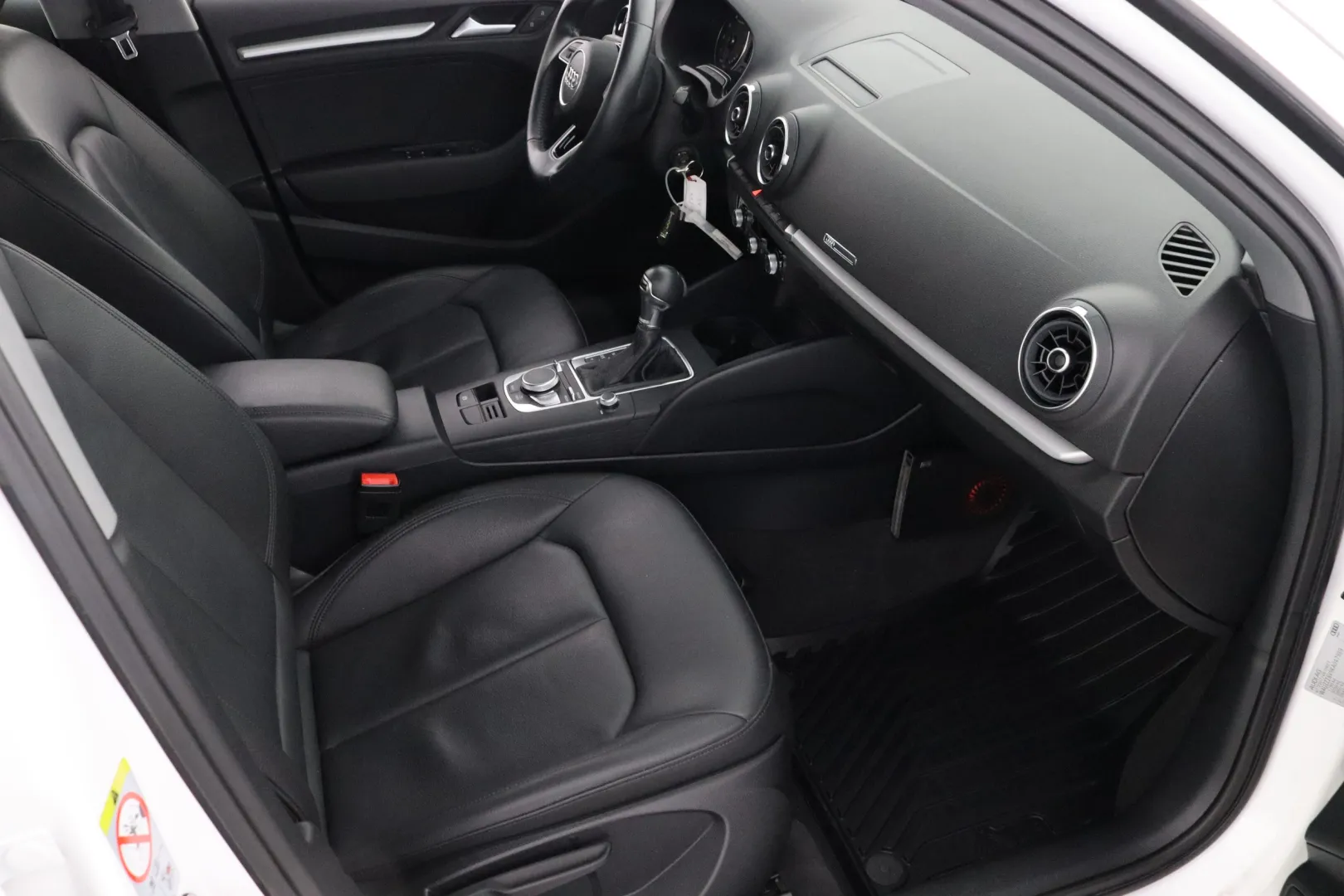 AUDI A3 SYT-574 carousel image