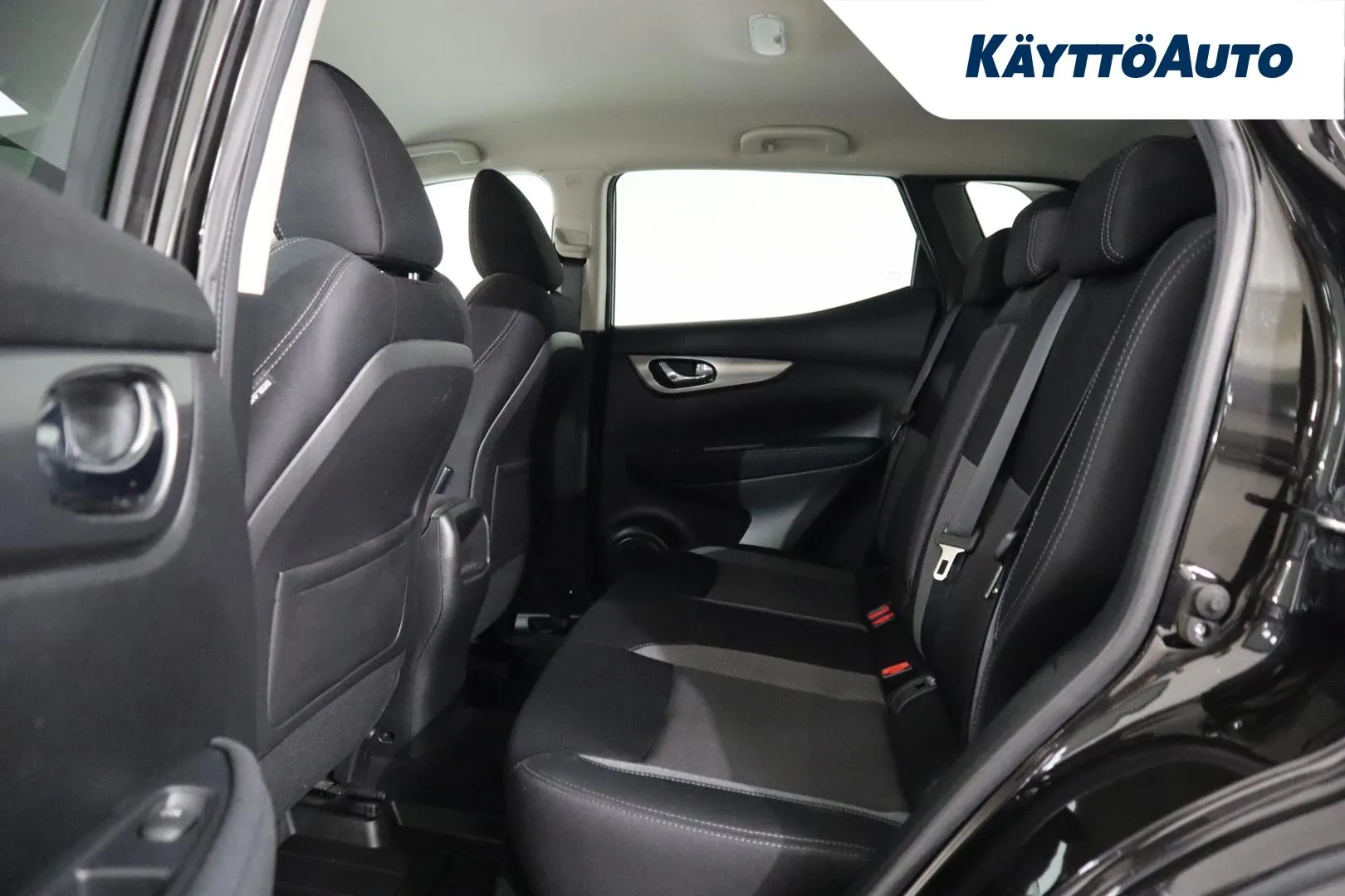 Nissan Qashqai CKZ-864 carousel image