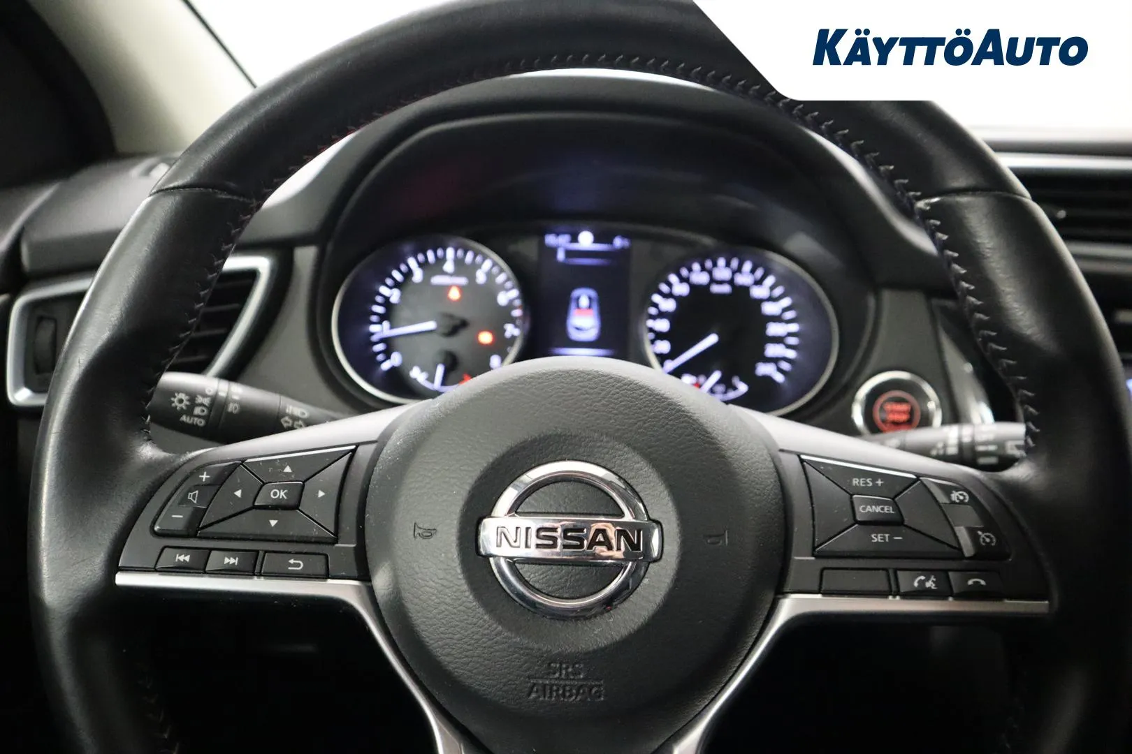 Nissan Qashqai CKZ-864 carousel image