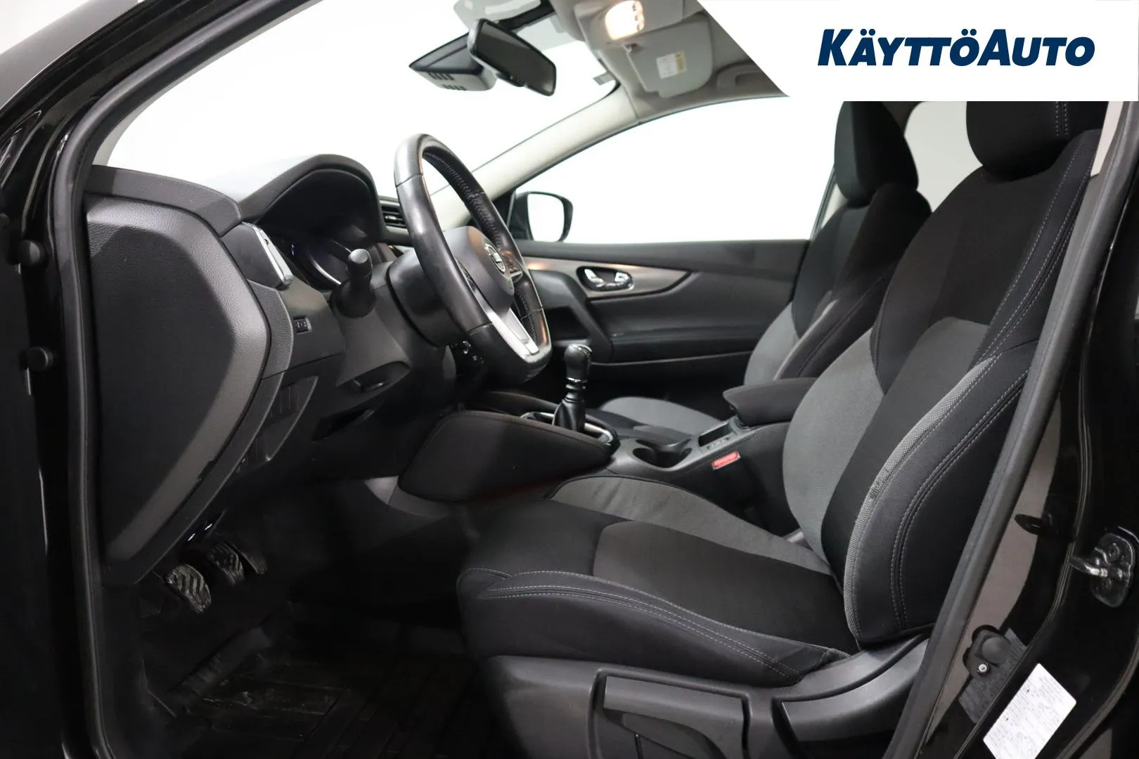 Nissan Qashqai CKZ-864 carousel image