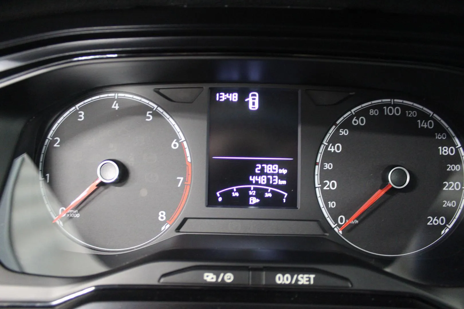 VOLKSWAGEN Polo IZM-342 carousel image