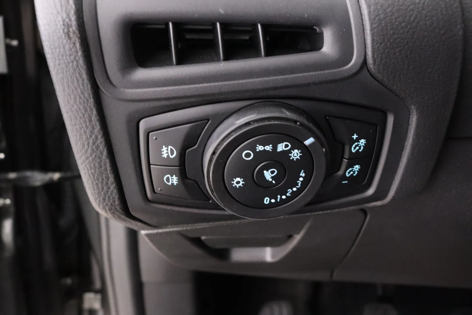 FORD Focus GLY-763 carousel image