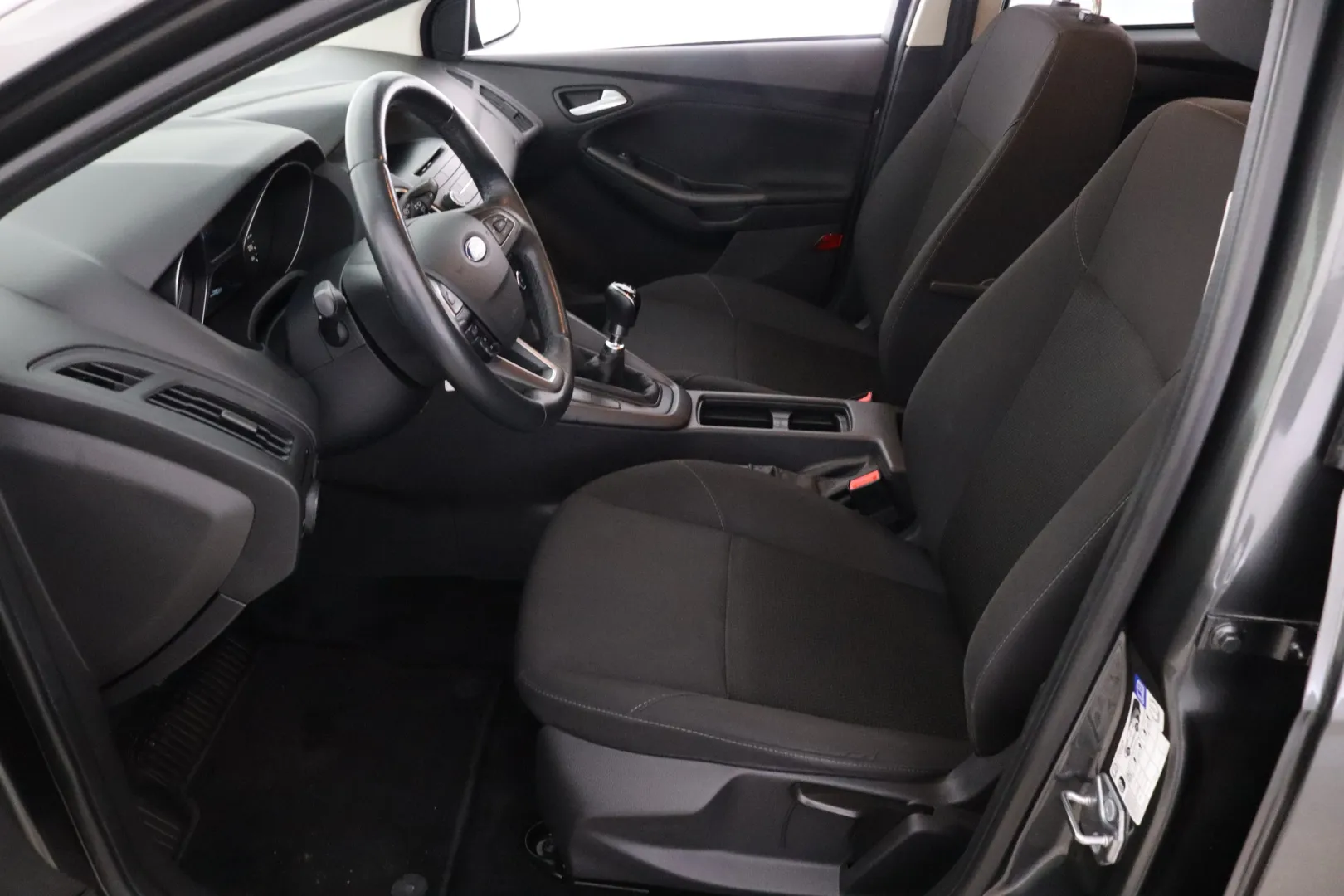 FORD Focus GLY-763 carousel image