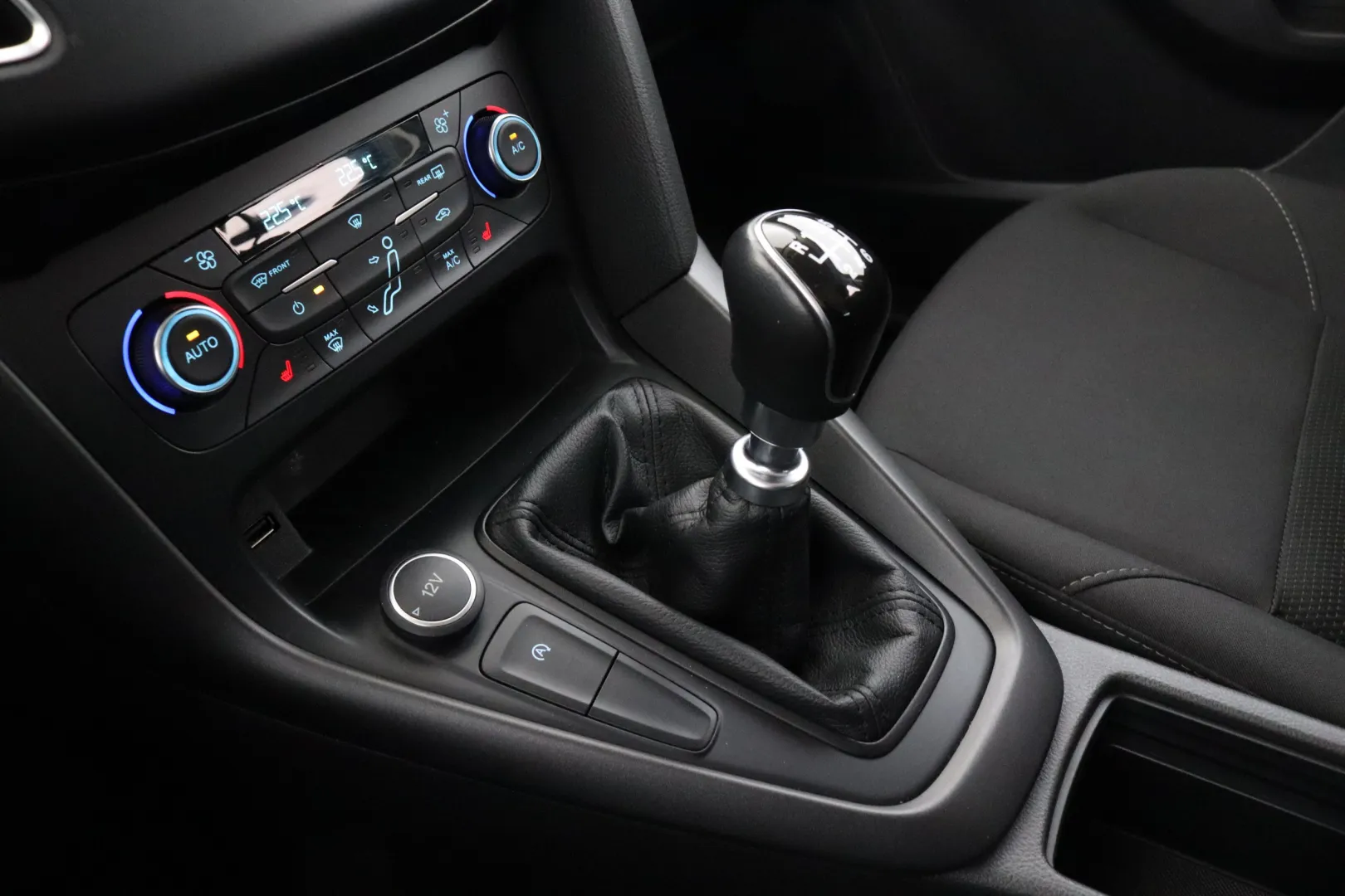 FORD Focus GLY-763 carousel image