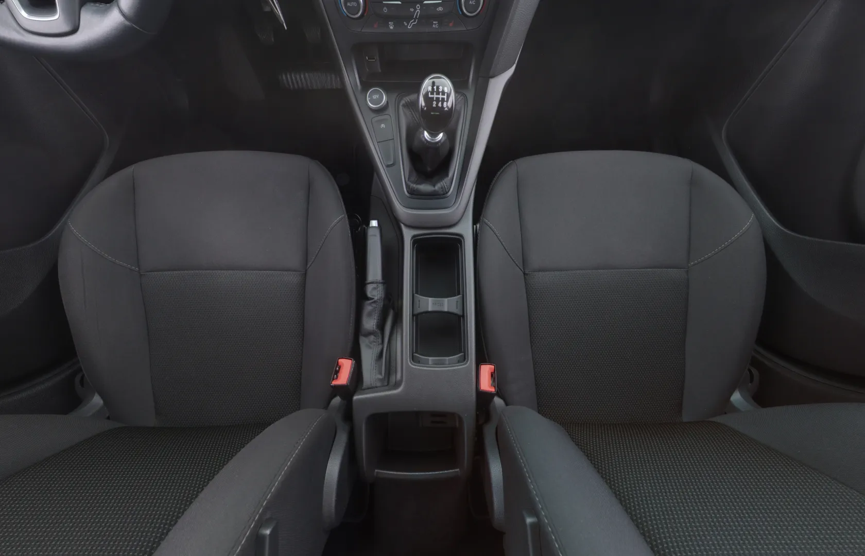 FORD Focus GLY-763 carousel image