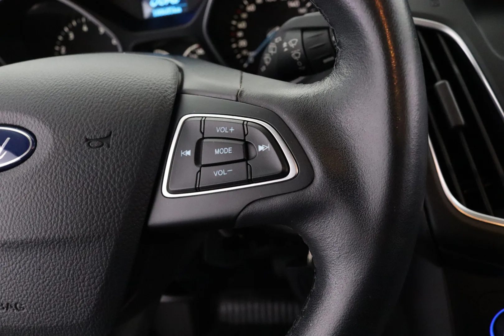 FORD Focus GLY-763 carousel image