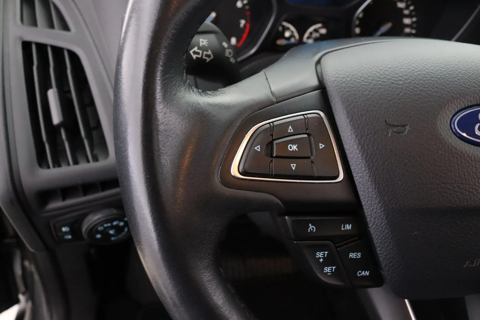 FORD Focus GLY-763 carousel image