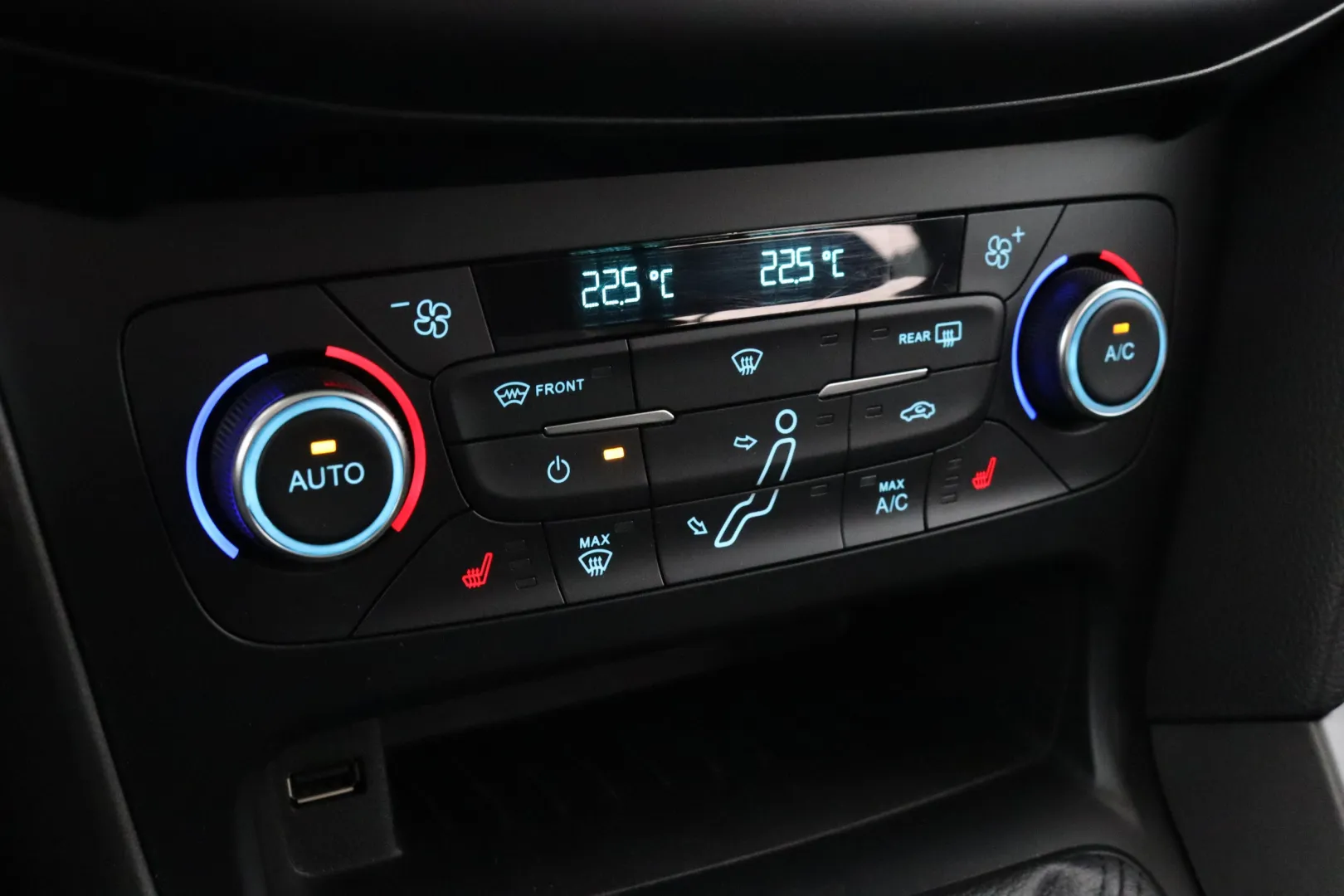 FORD Focus GLY-763 carousel image