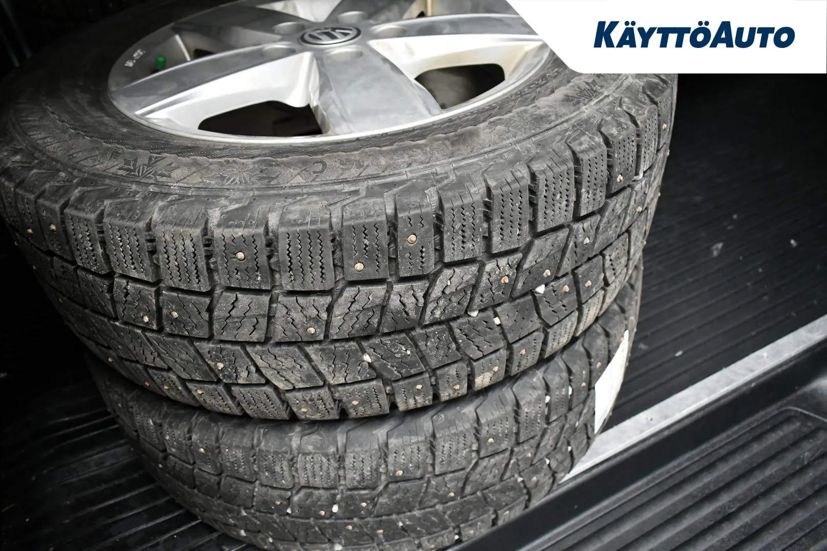 VOLKSWAGEN Transporter RUU-224 carousel image