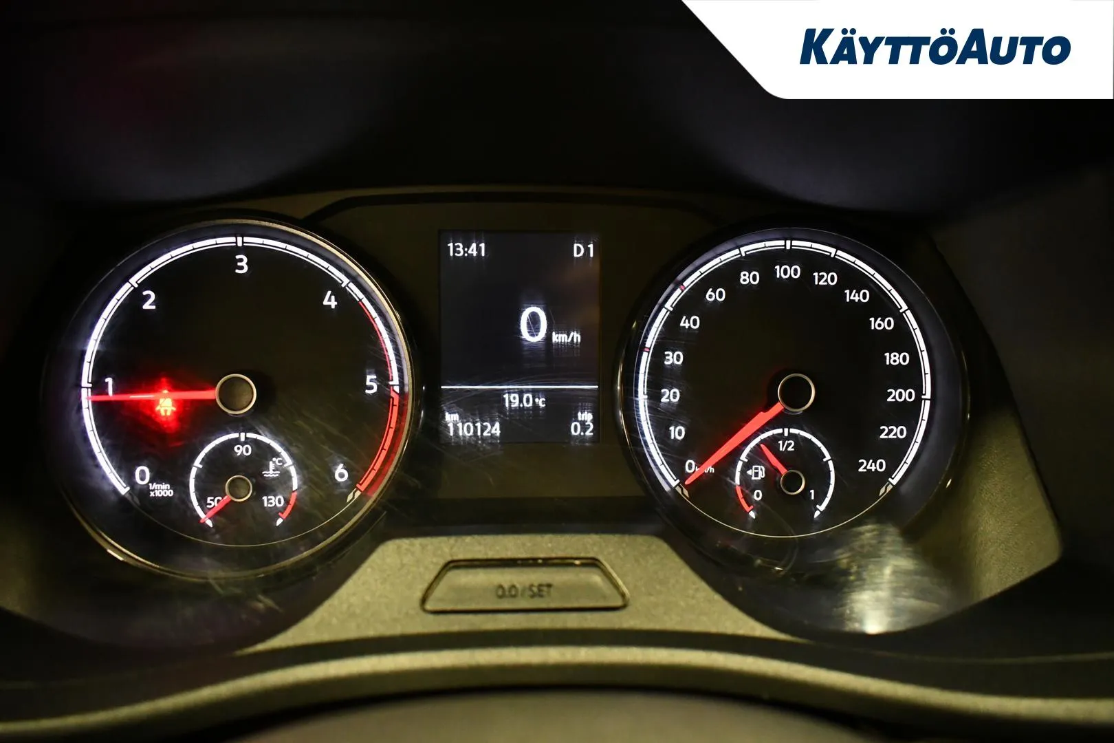 VOLKSWAGEN Transporter RUU-224 carousel image