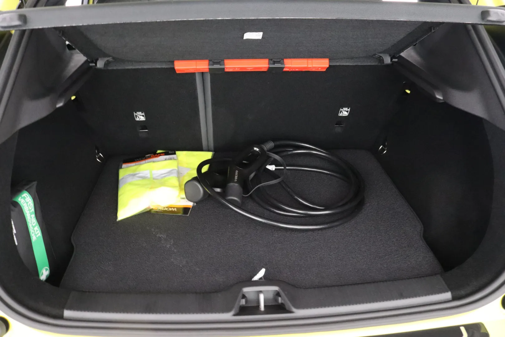 Volvo EX30 YYH-765 carousel image