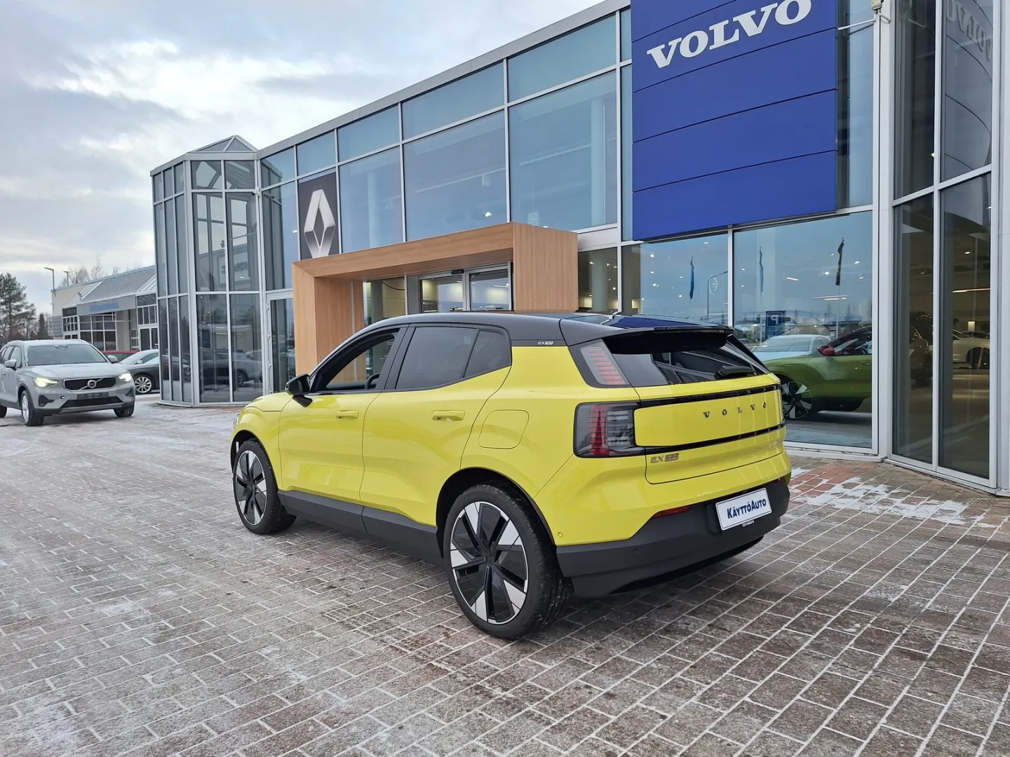 Volvo EX30 08575 carousel image