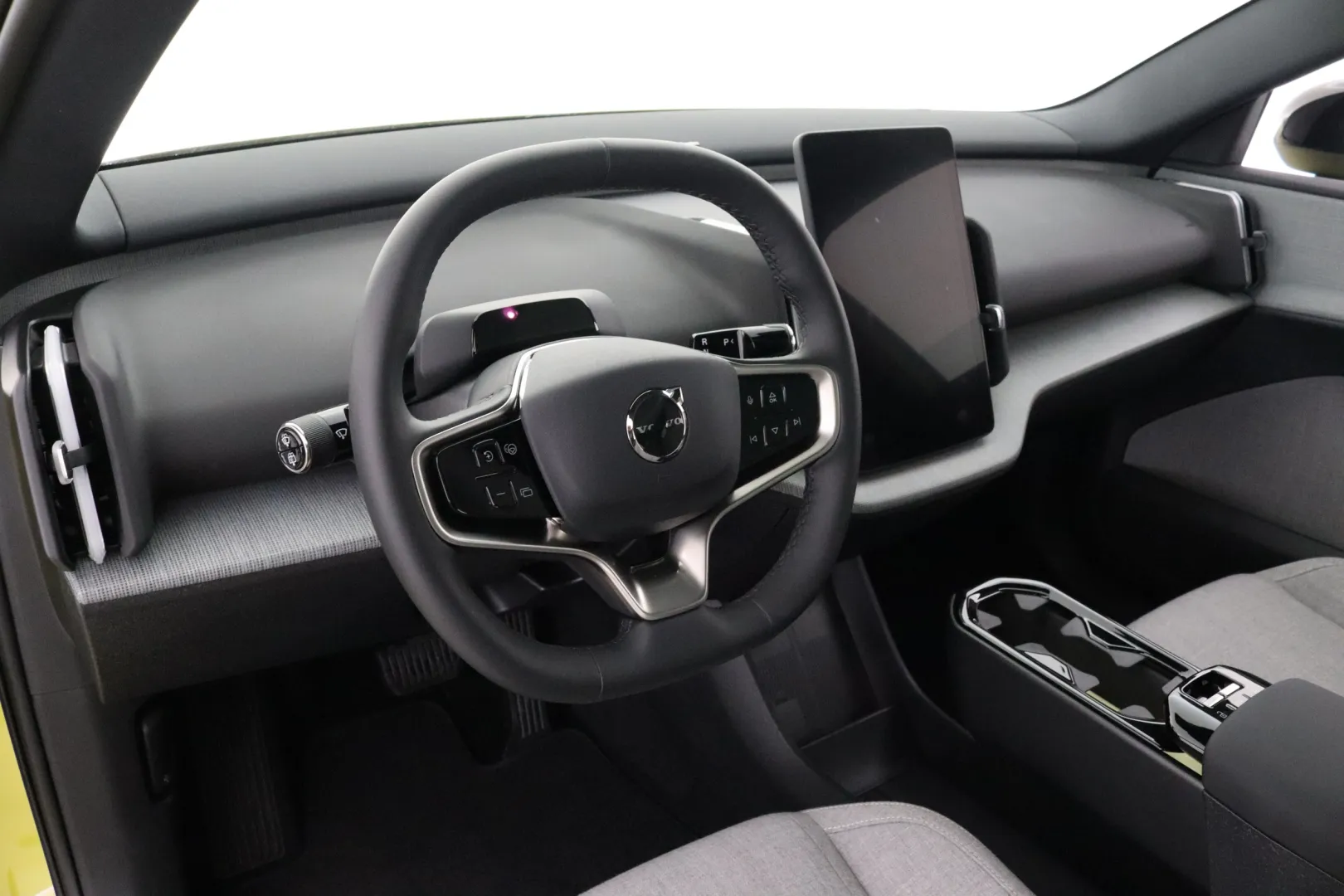 Volvo EX30 YYH-765 carousel image