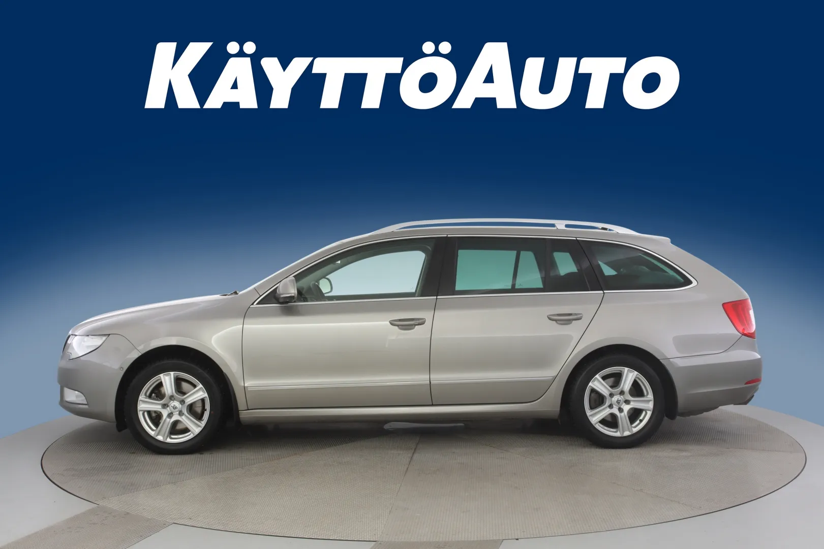SKODA Superb GKU-542 carousel image