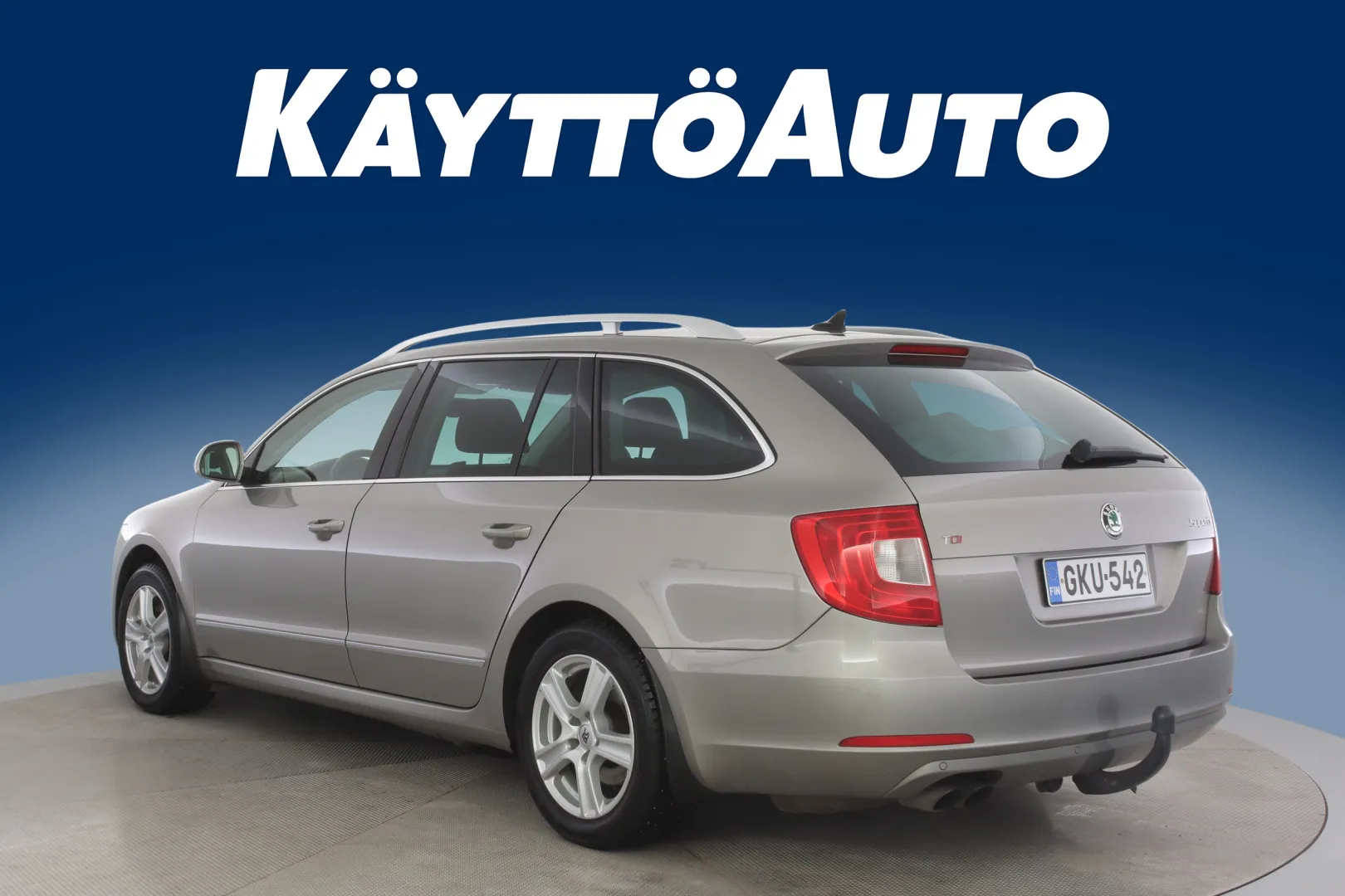SKODA Superb GKU-542 carousel image