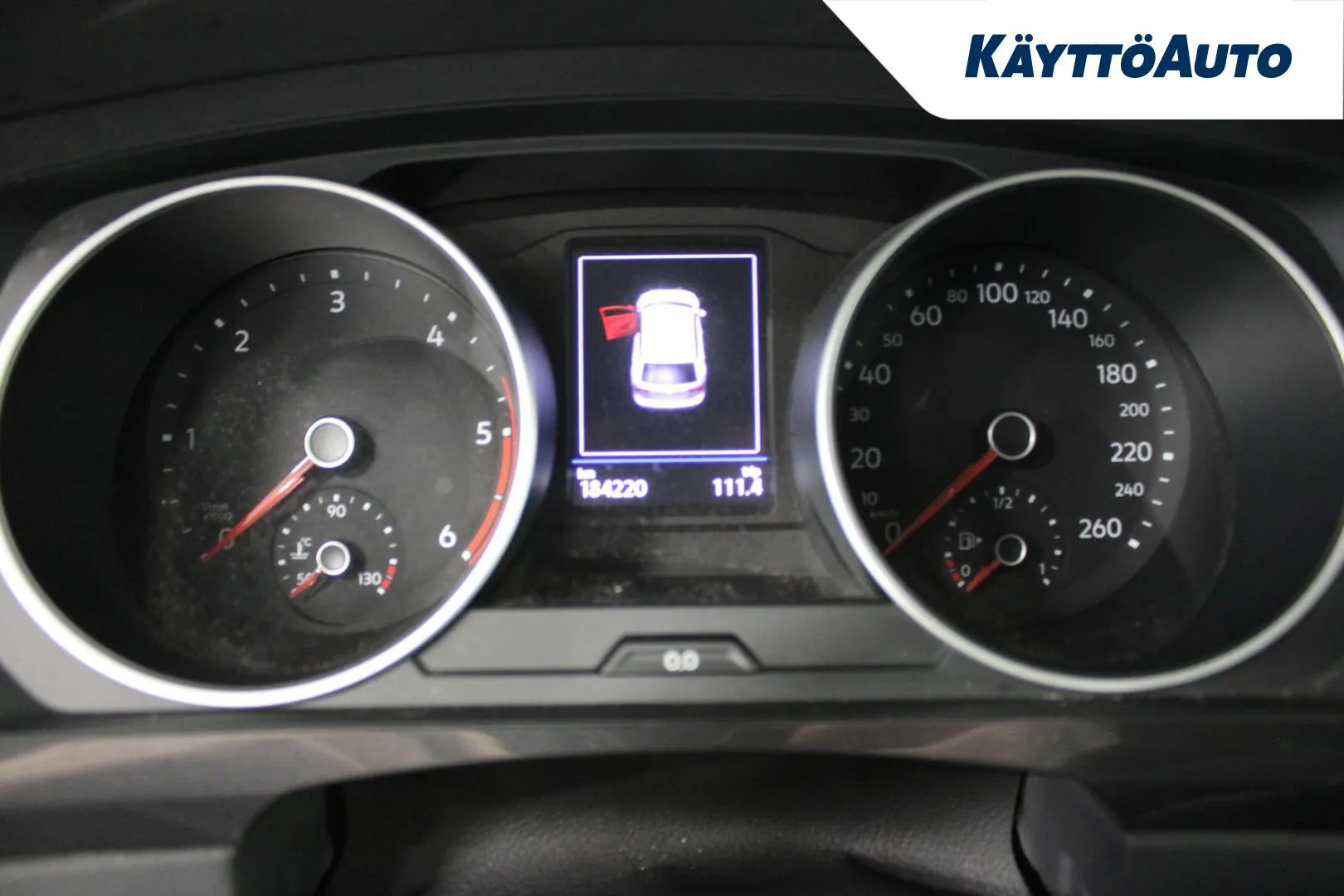 VOLKSWAGEN Tiguan FOM-635 carousel image