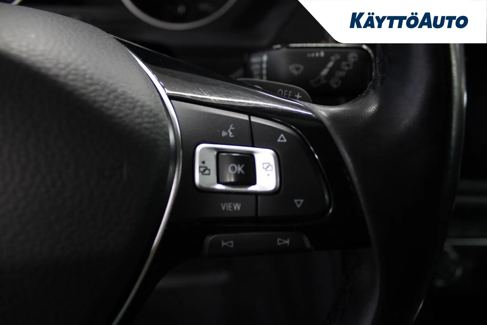 VOLKSWAGEN Tiguan FOM-635 carousel image