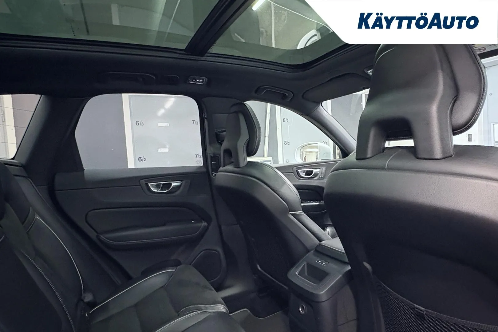 VOLVO XC60 EPH-692 carousel image