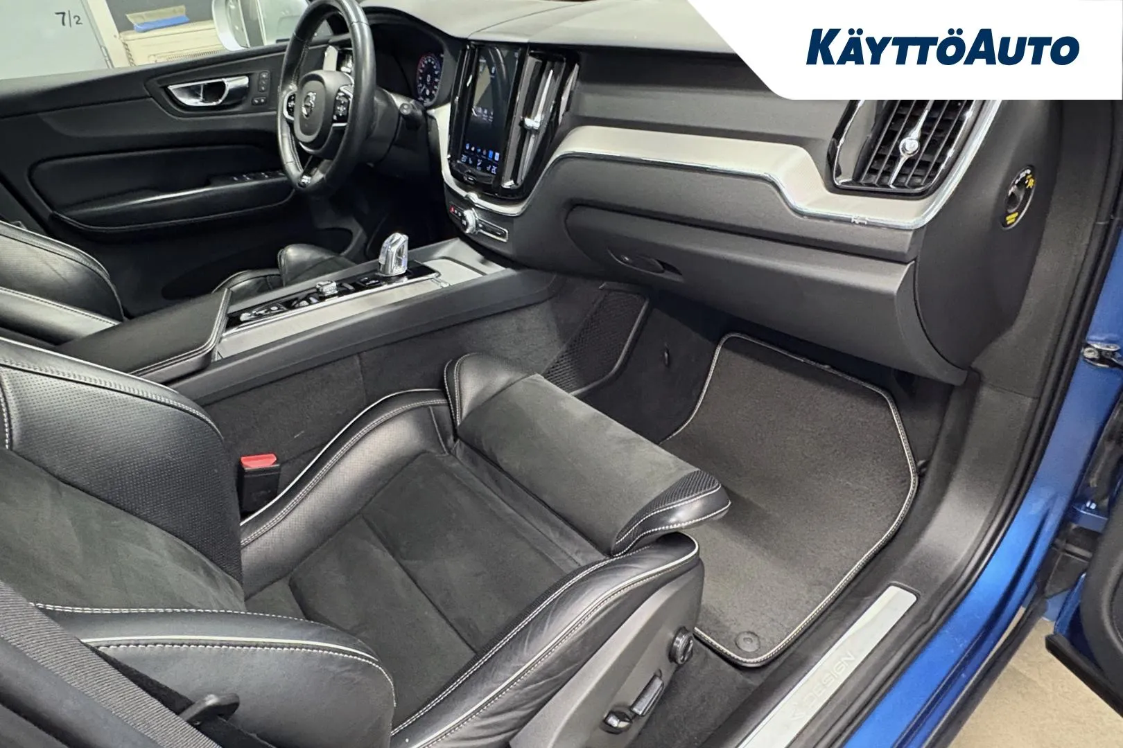 VOLVO XC60 EPH-692 carousel image