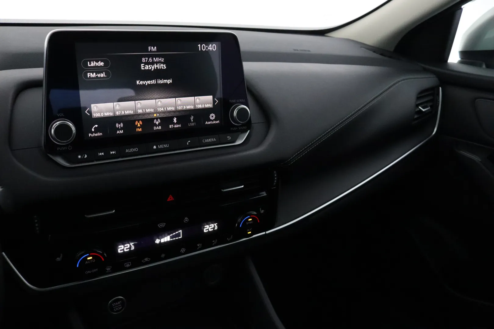 NISSAN Qashqai RVZ-438 carousel image