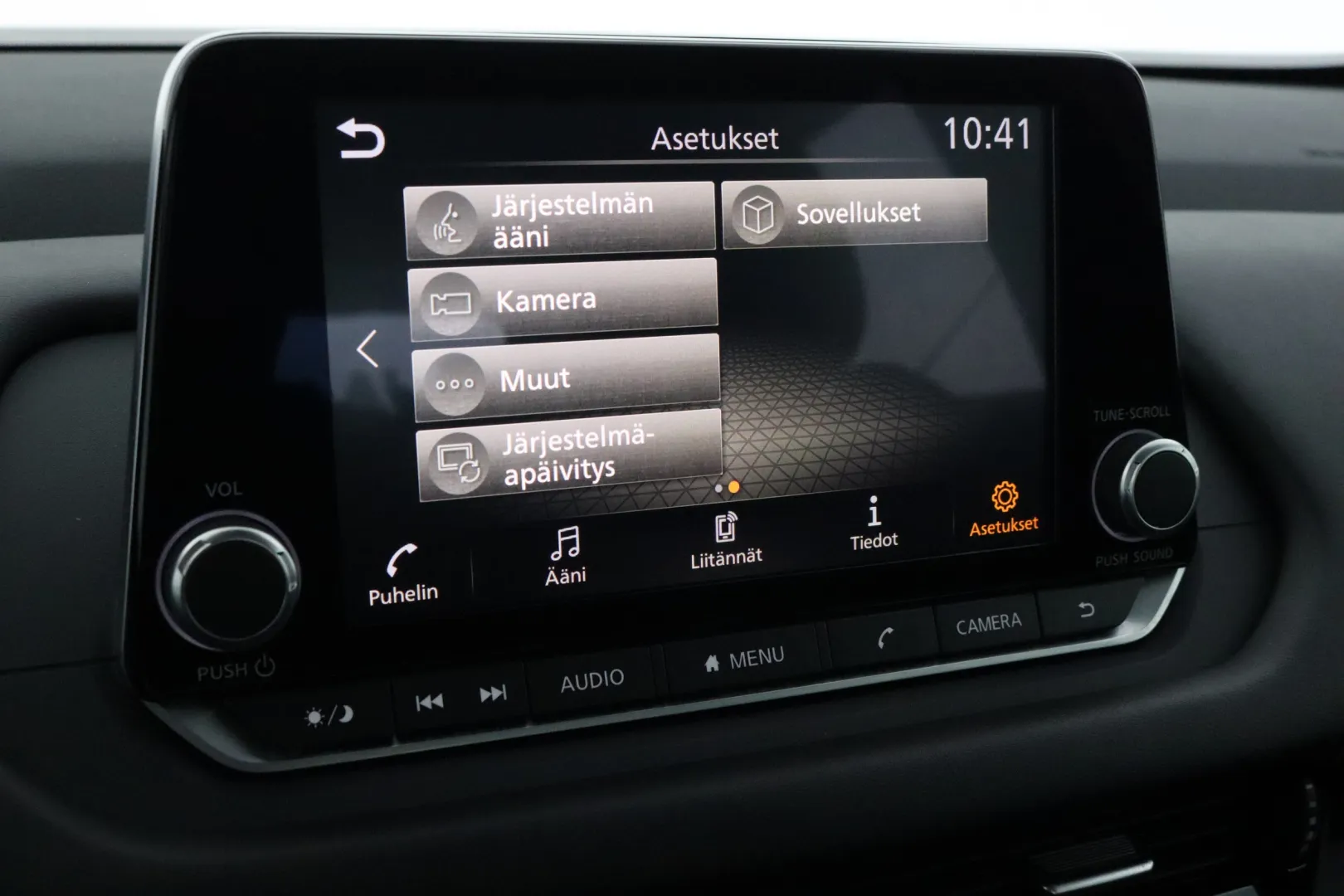 NISSAN Qashqai RVZ-438 carousel image