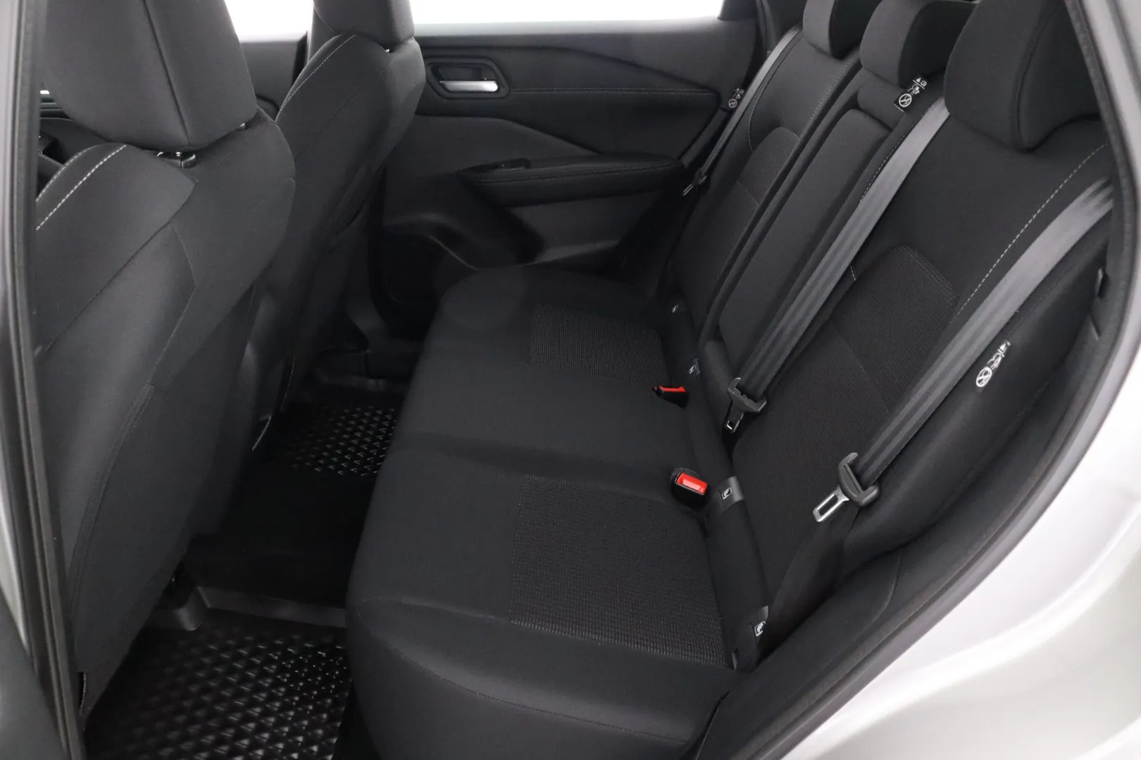 NISSAN Qashqai RVZ-438 carousel image