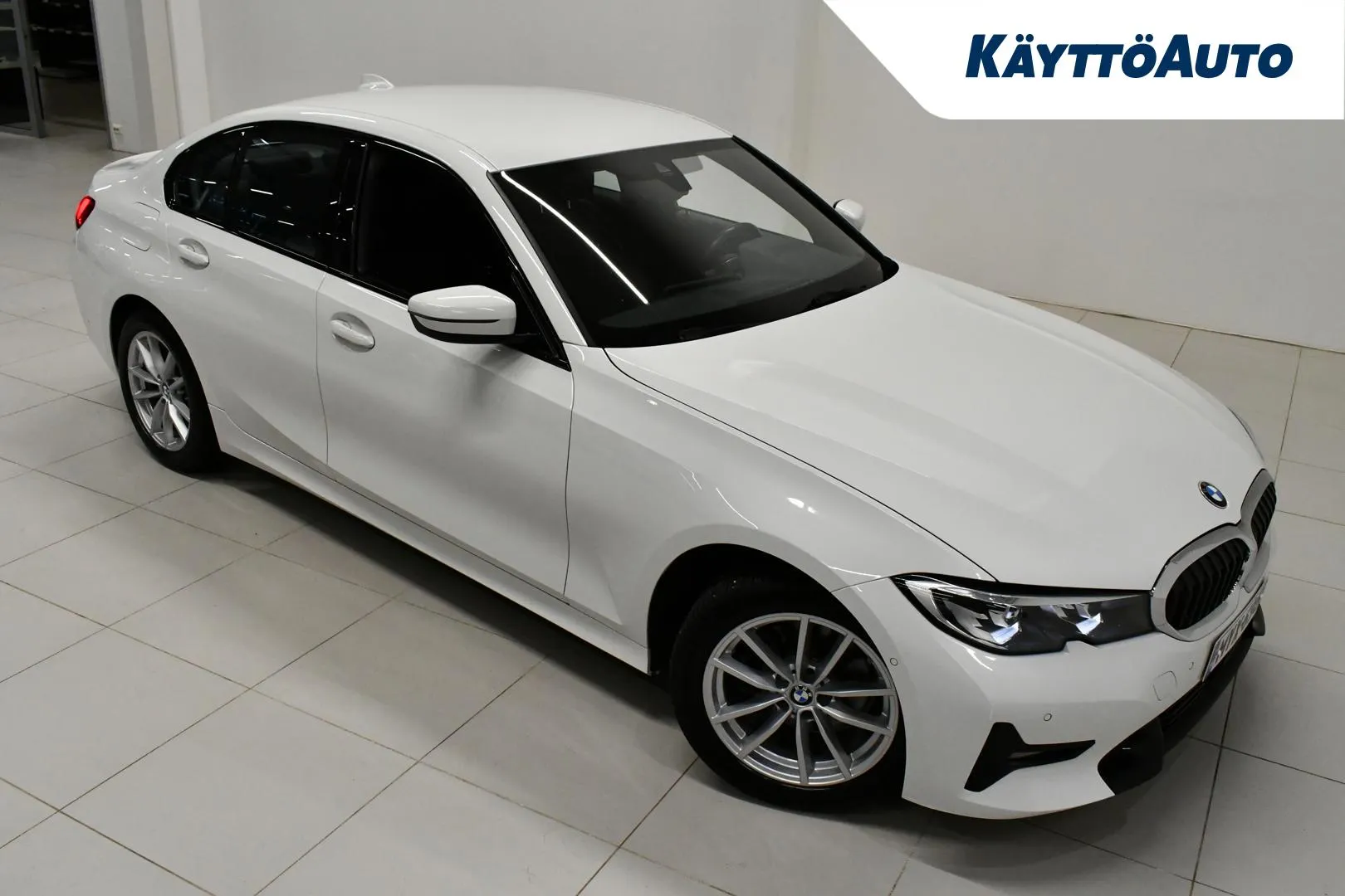 BMW 320 MYX-695 carousel image