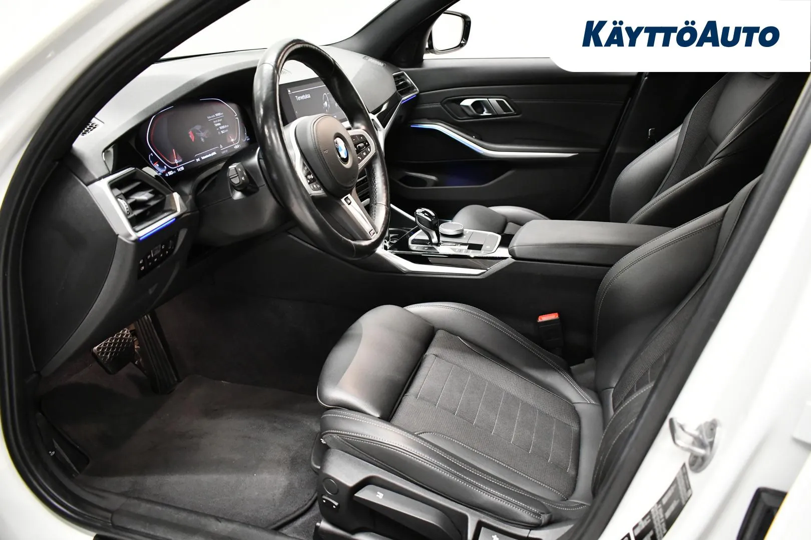 BMW 320 MYX-695 carousel image