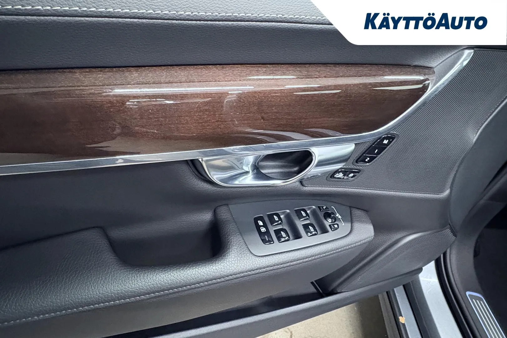 VOLVO S90 ESC-202 carousel image