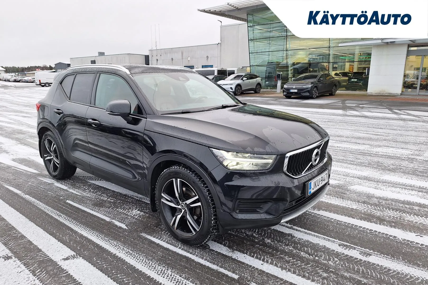VOLVO XC40 JKU-947 carousel image