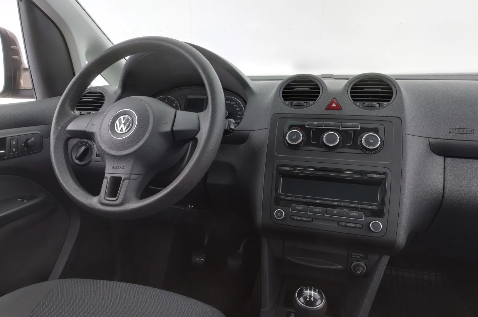 VOLKSWAGEN Caddy YHY-870 carousel image