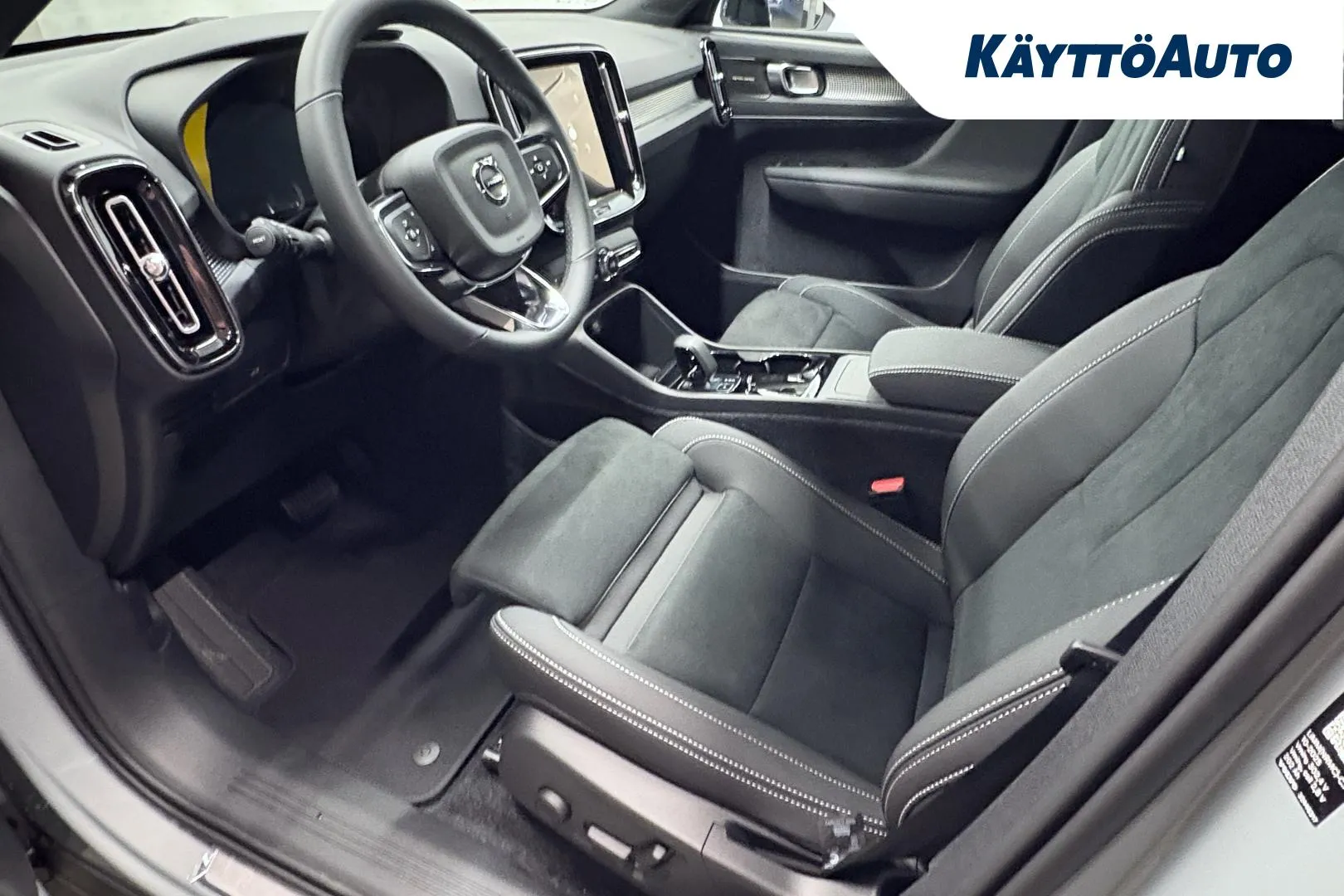 Volvo EX40 LTN-419 carousel image