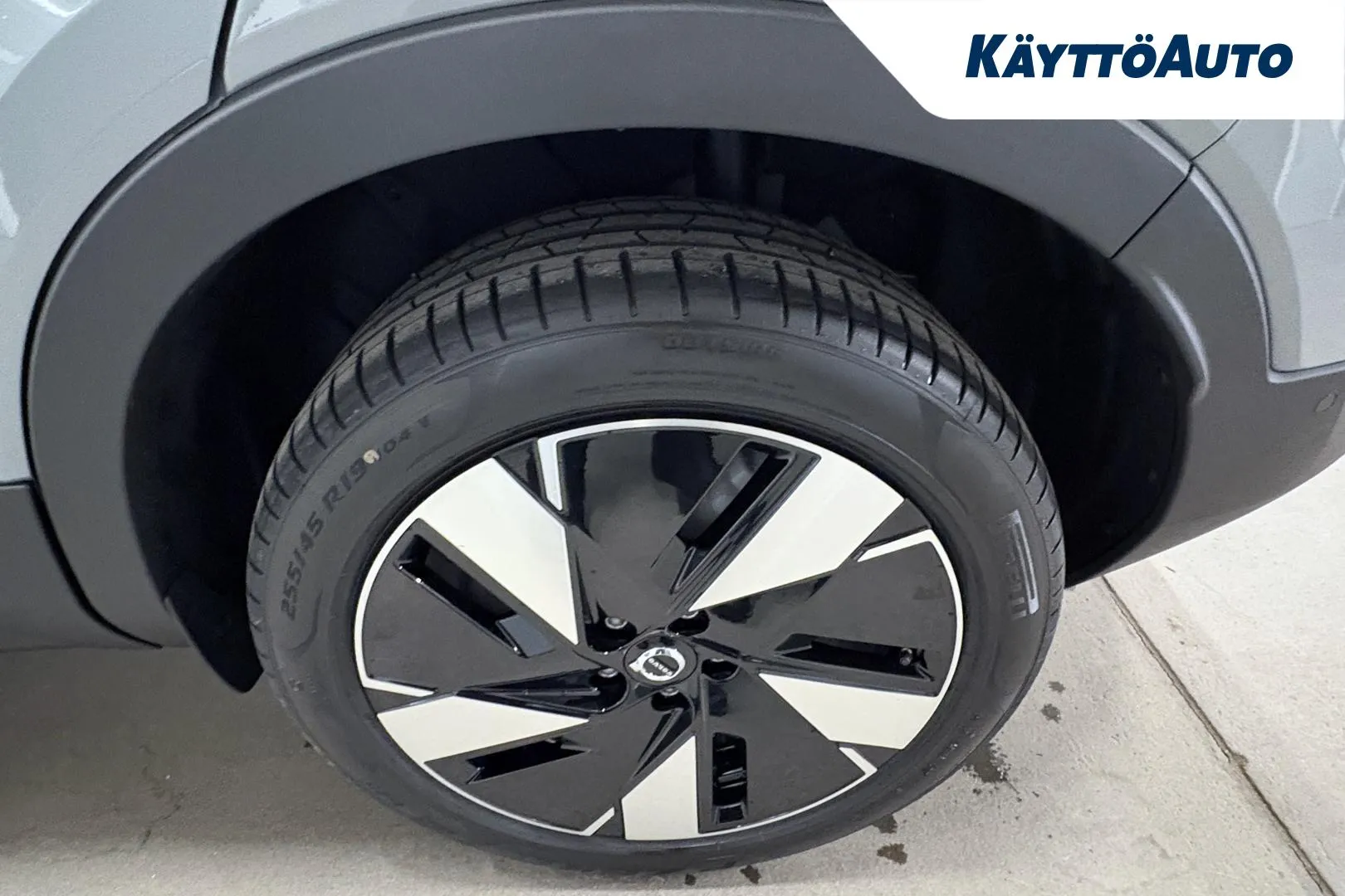 Volvo EX40 LTN-419 carousel image