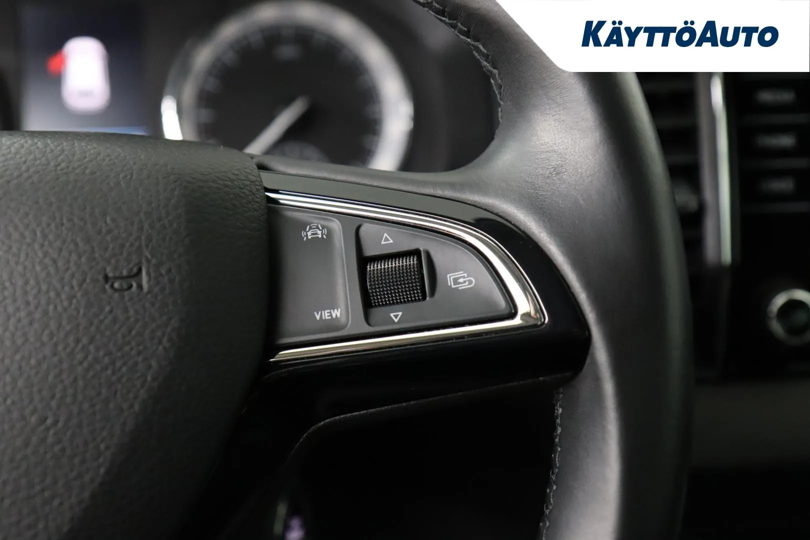 SKODA Karoq GNC-501 carousel image