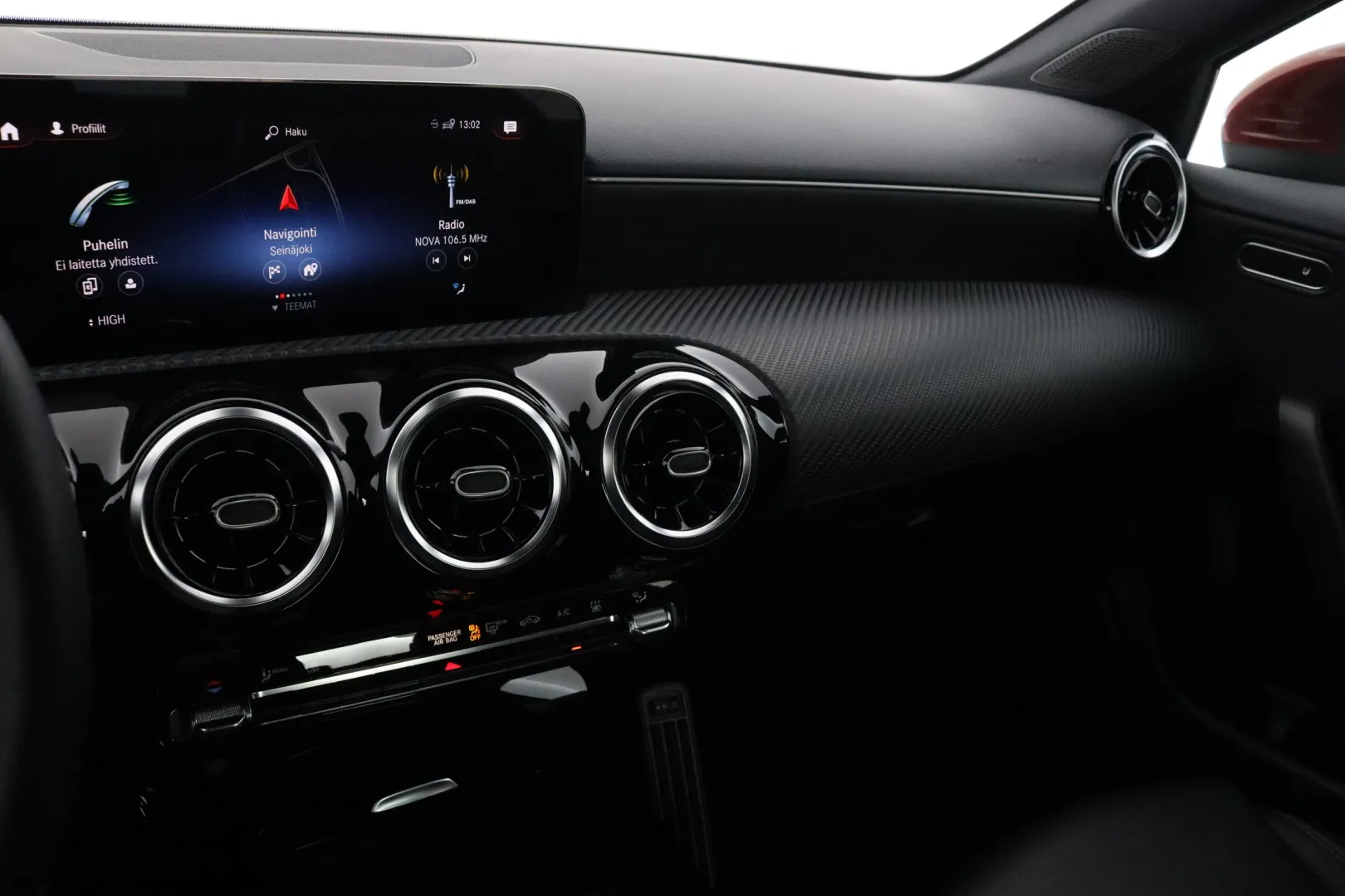 Mercedes-Benz A IZB-519 carousel image