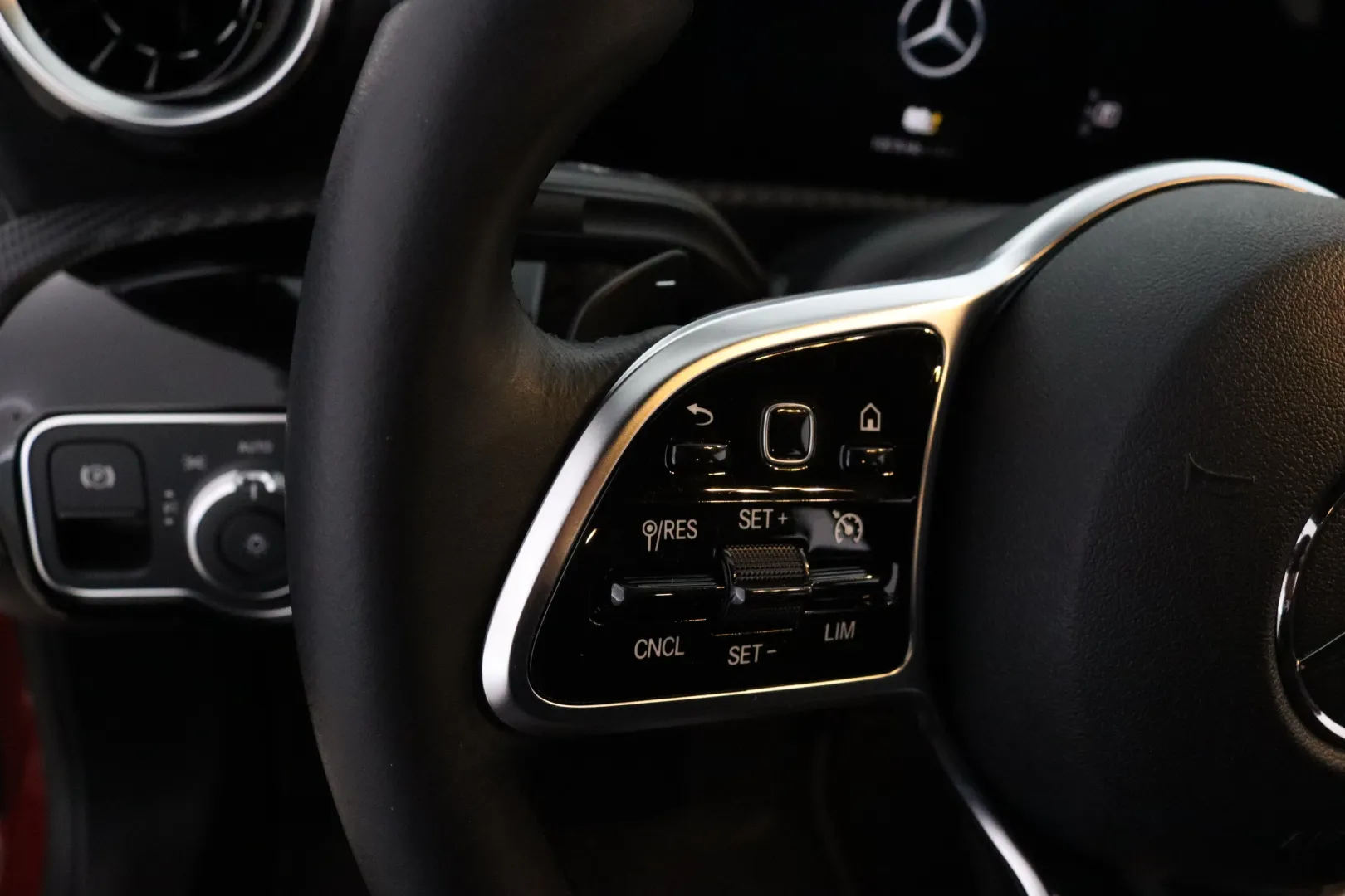 Mercedes-Benz A IZB-519 carousel image