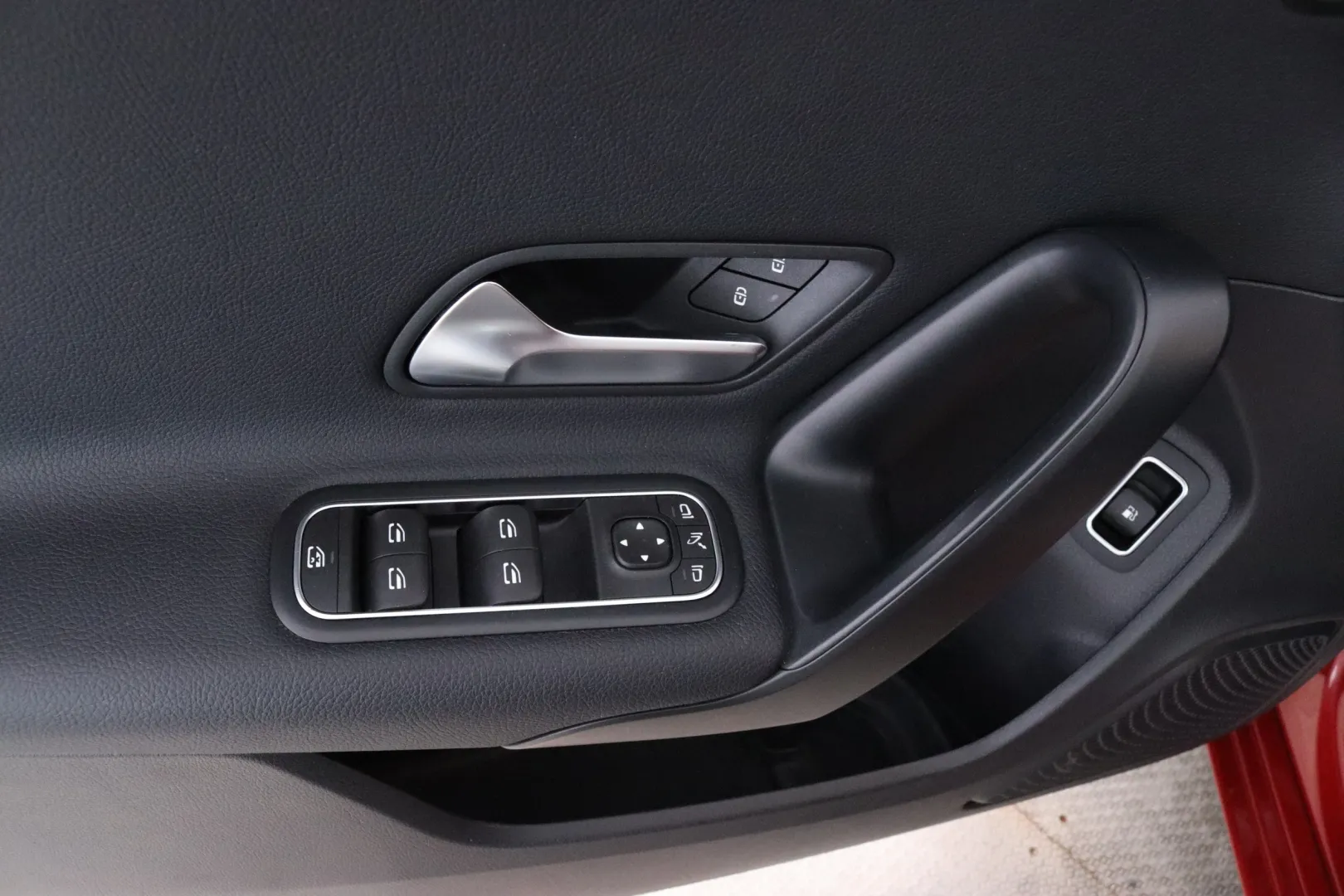 Mercedes-Benz A IZB-519 carousel image