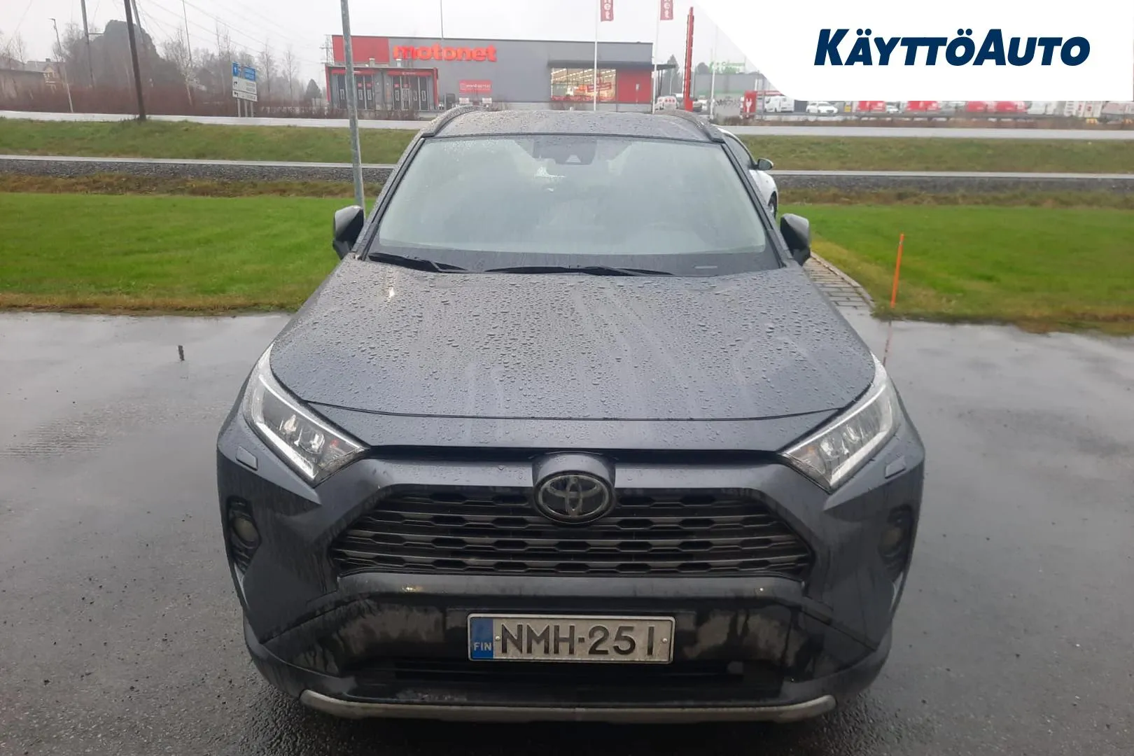 TOYOTA RAV4 NMH-251 carousel image