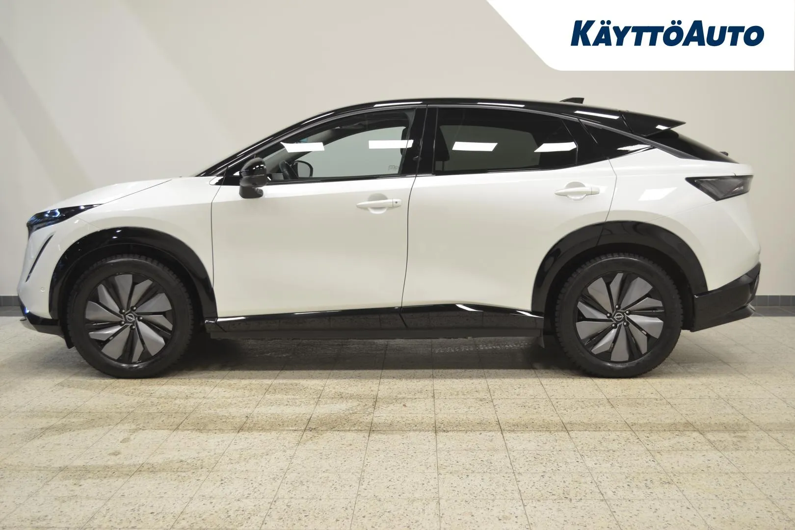 NISSAN Ariya NNF-479 carousel image