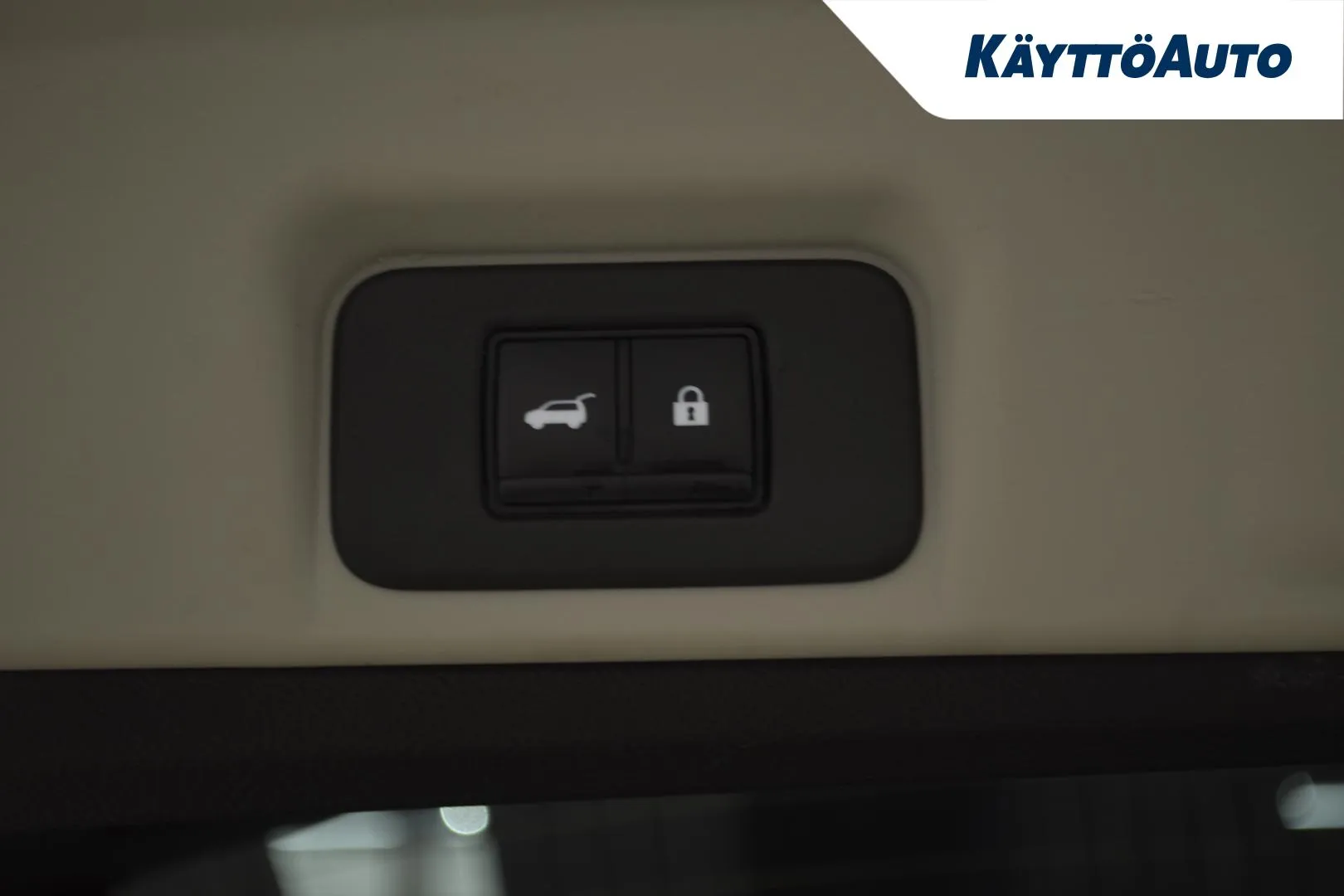 NISSAN Ariya NNF-479 carousel image