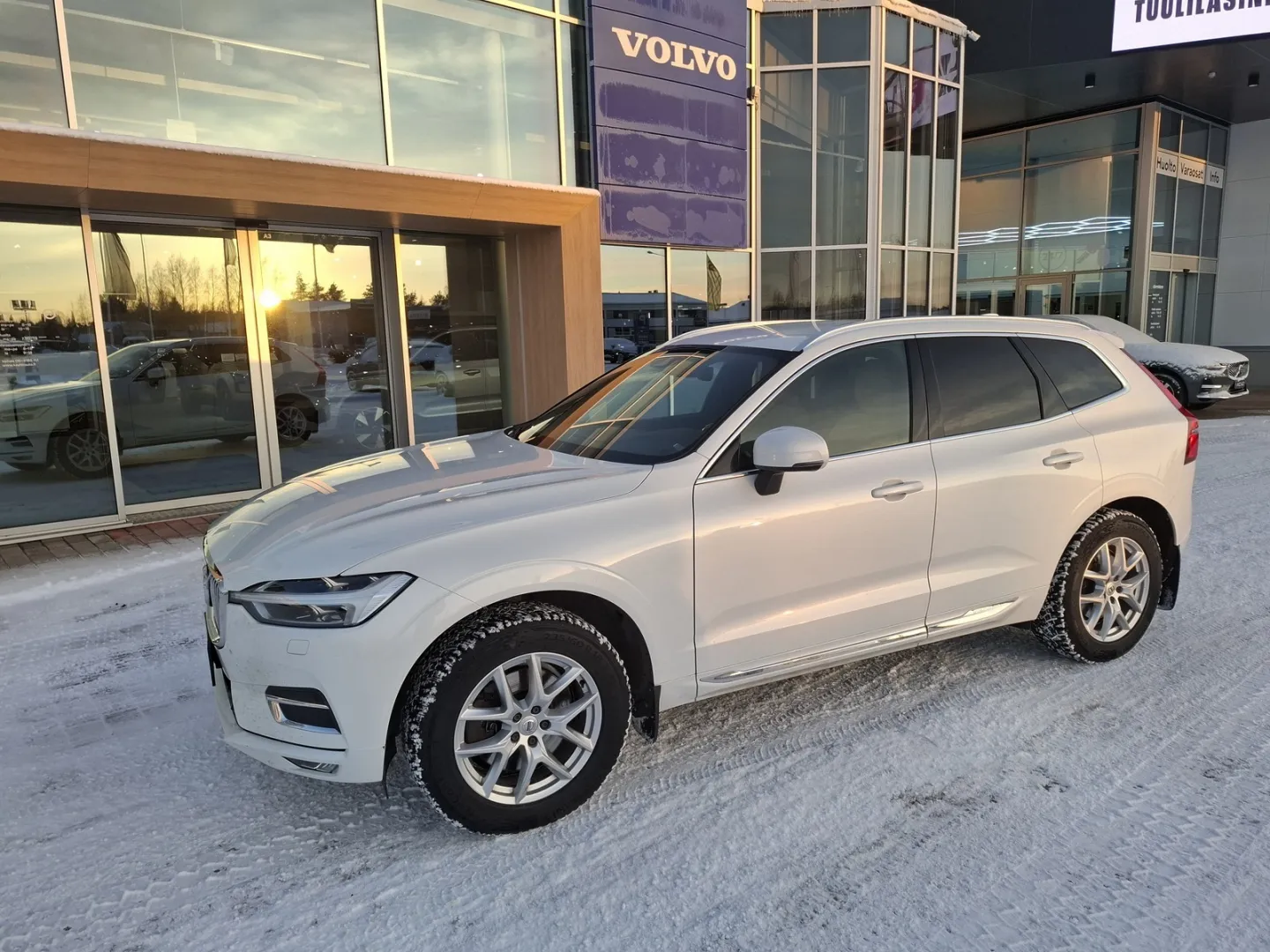 VOLVO XC60 ZMT-366 carousel image