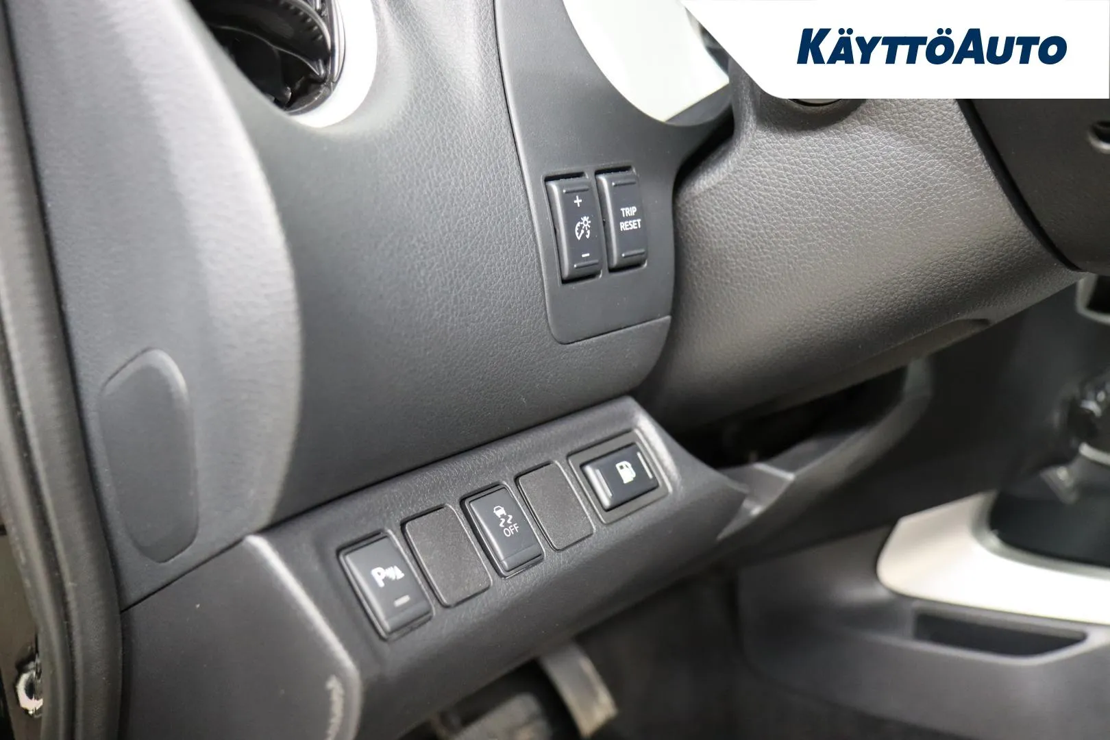 Nissan Navara BVP-246 carousel image