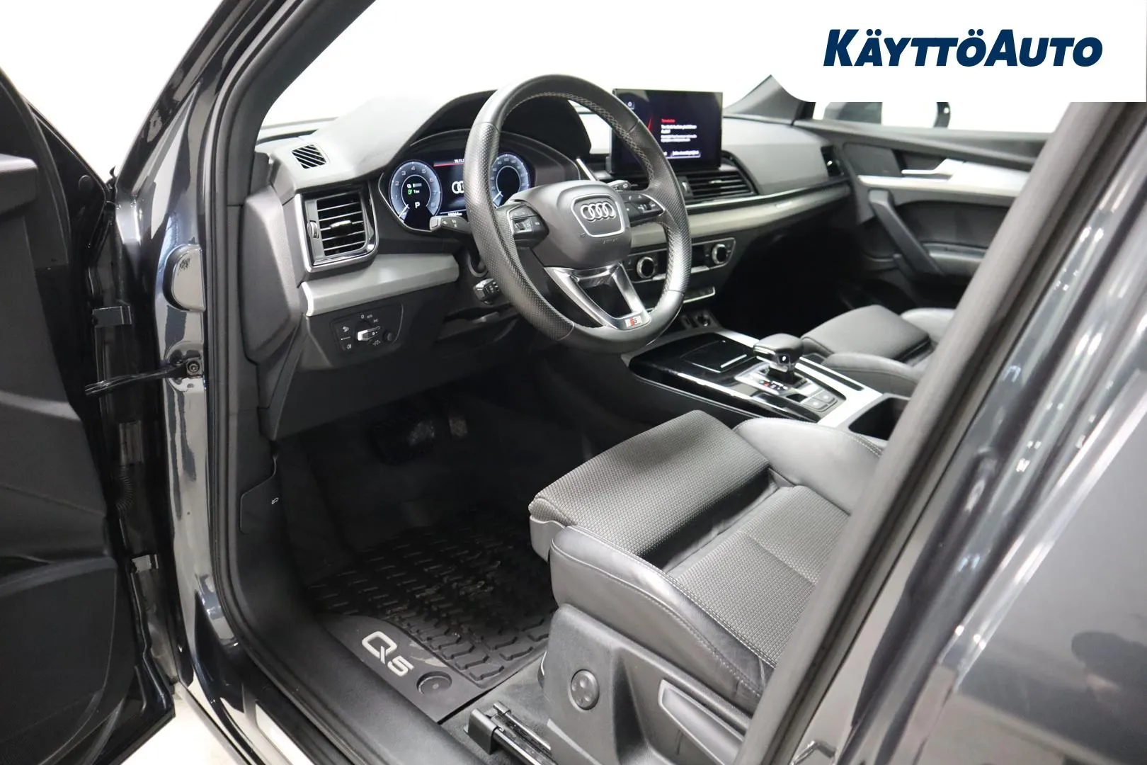 AUDI Q5 XPZ-180 carousel image